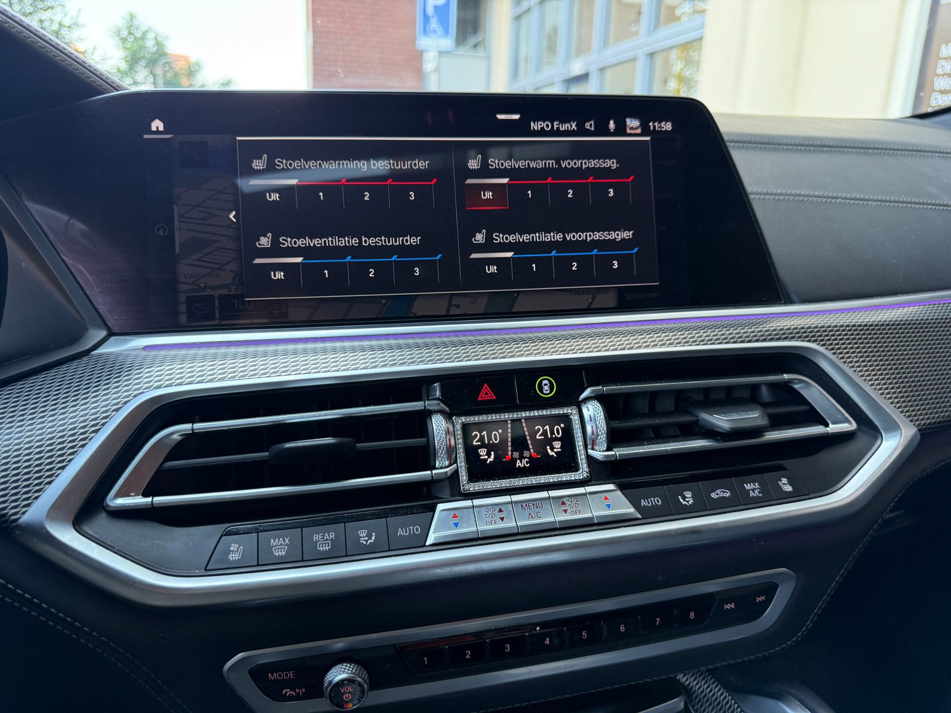 BMW X6 BOMVOLLE xDrive40i 2020 – Unieke custom uitvoering (2020), foto 17