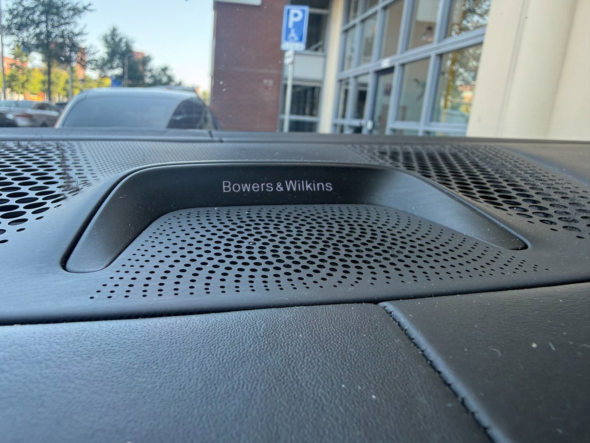 BMW X6 BOMVOLLE xDrive40i 2020 – Unieke custom uitvoering (2020), foto 24