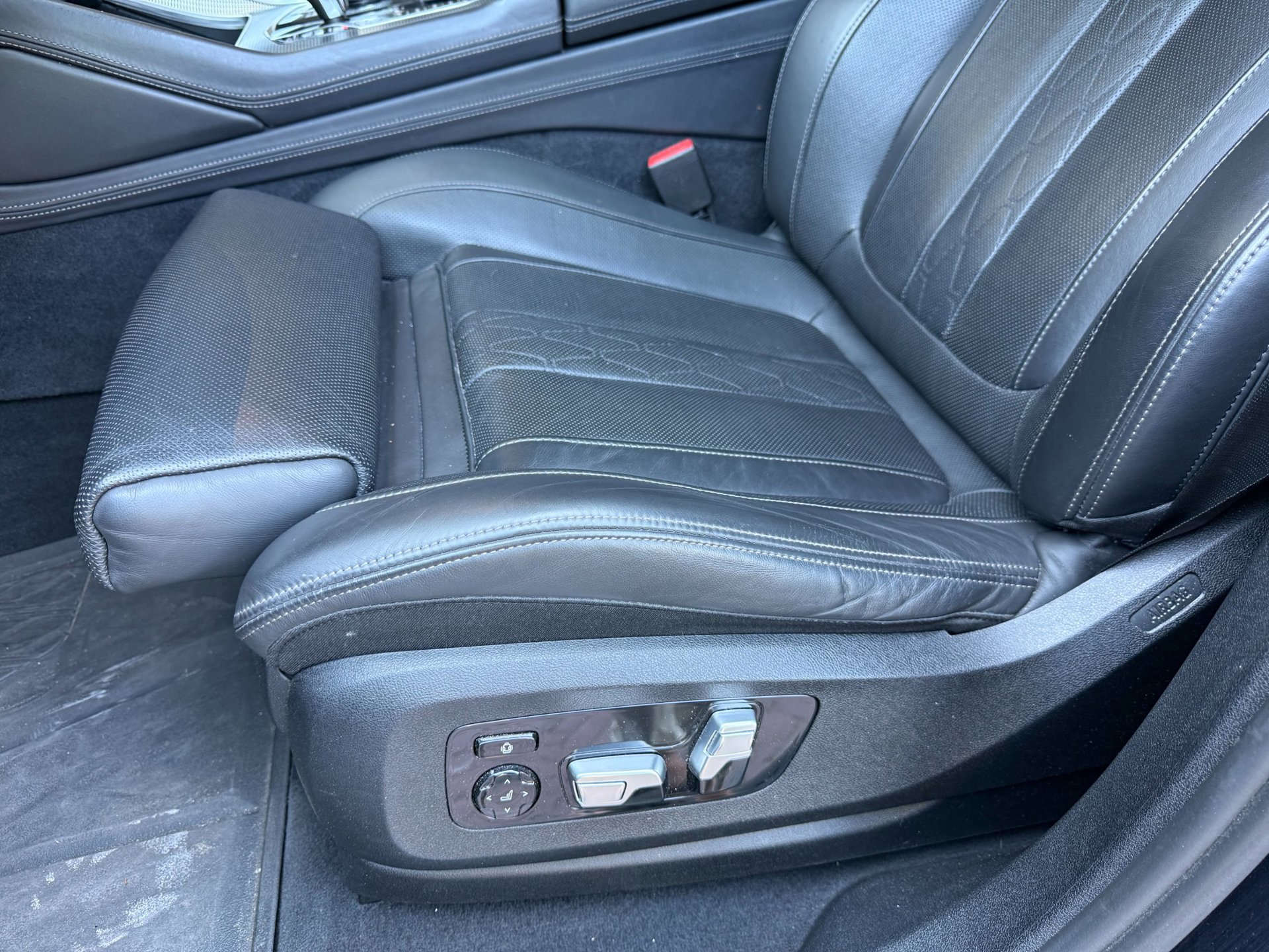 BMW X6 BOMVOLLE xDrive40i 2020 – Unieke custom uitvoering (2020), foto 10