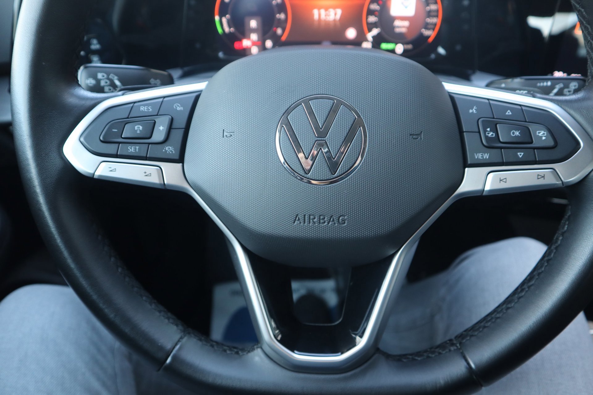 Volkswagen GOLF 1.4 eHybrid (2023), foto 10