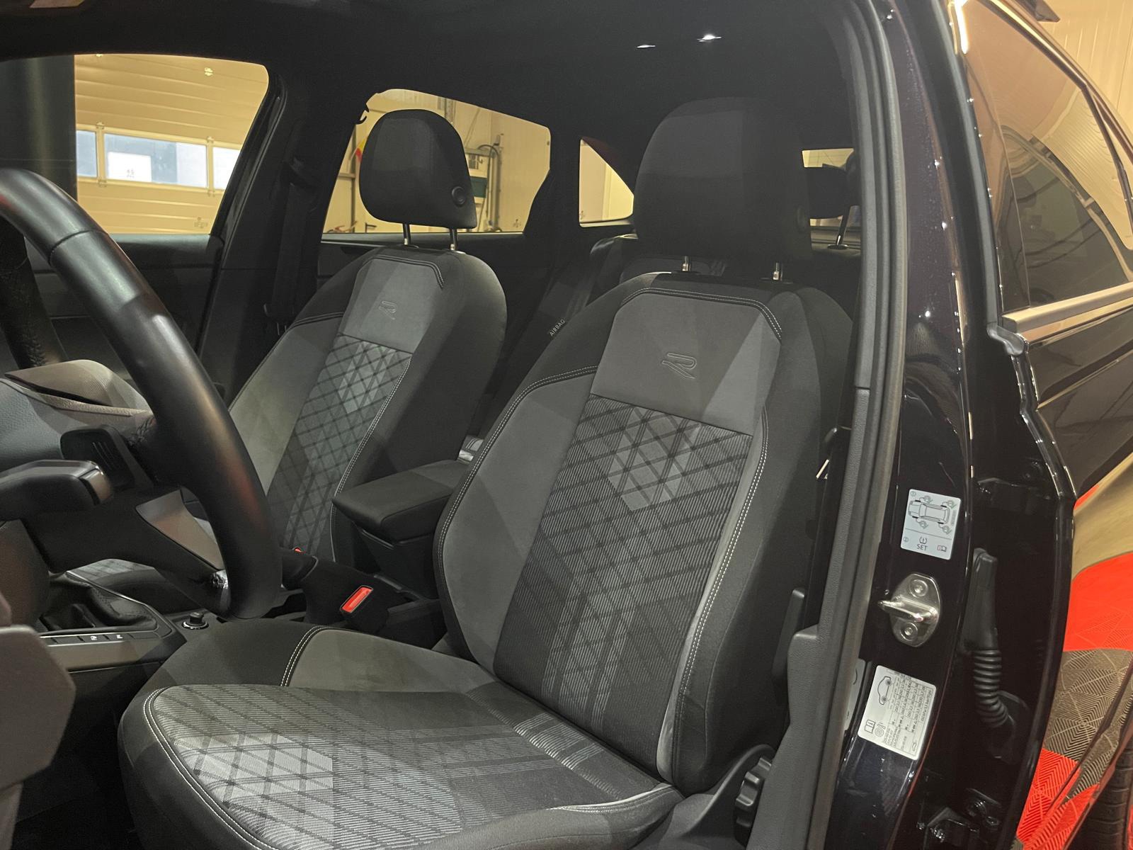 Volkswagen Taigo 1.5 TSI R-Line Business (2022), foto 17