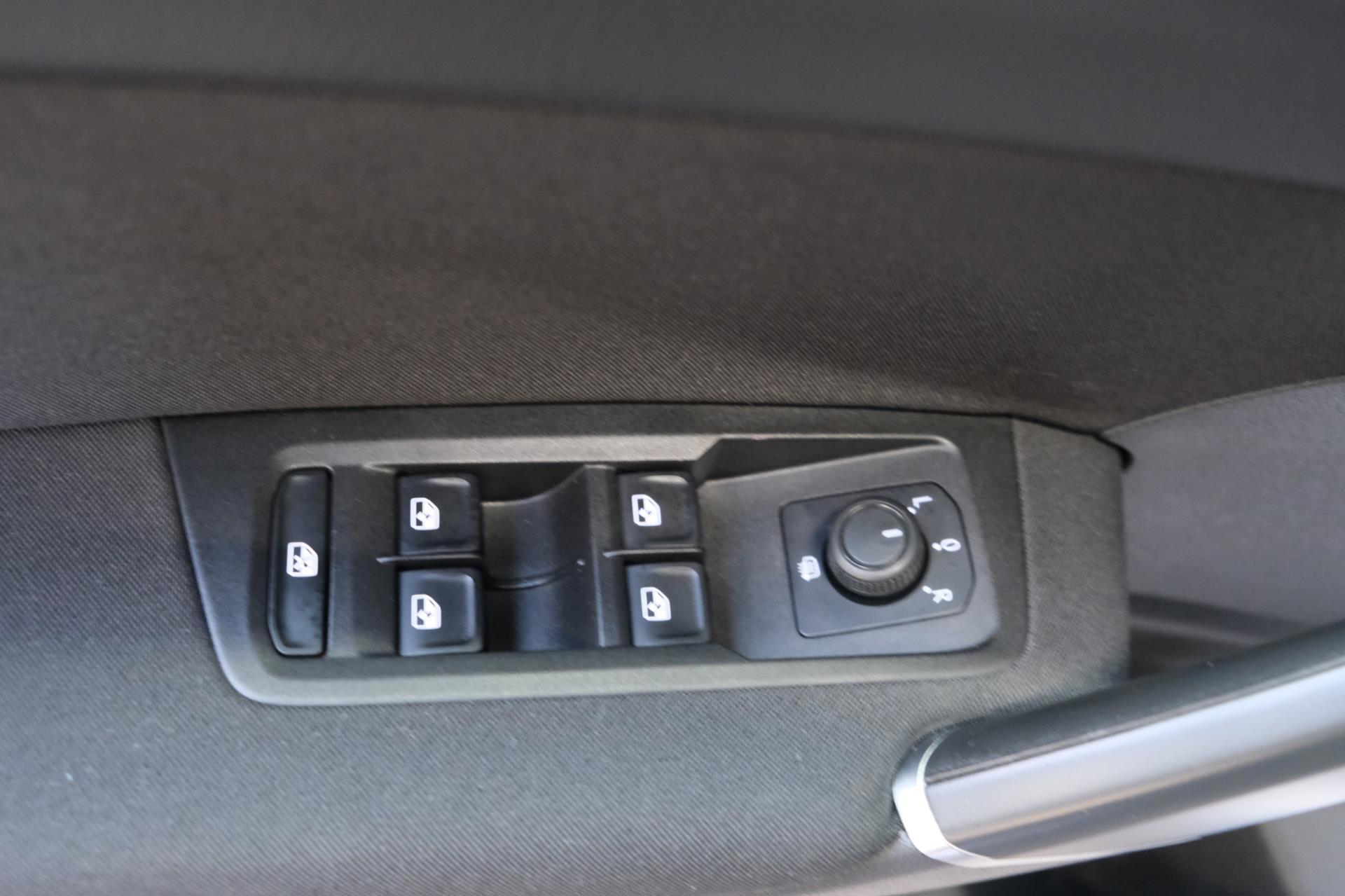 Volkswagen Touran 2.0 TDI 150 PK DSG > Grijskenteken < - Airco, Cruise, Navi, PDC. (2021), foto 12
