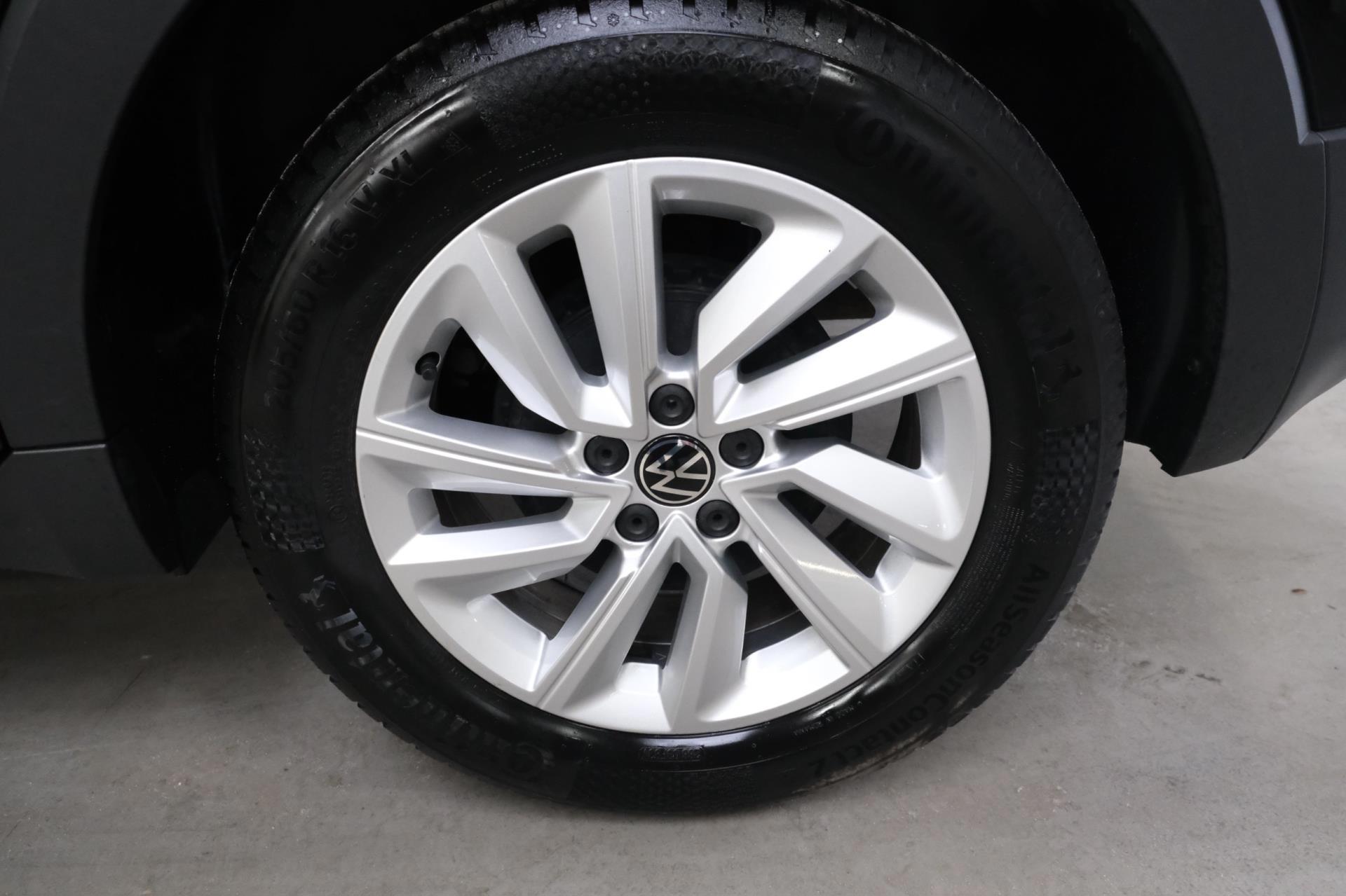Volkswagen T-Cross 1.0 TSI Life (2021), foto 19