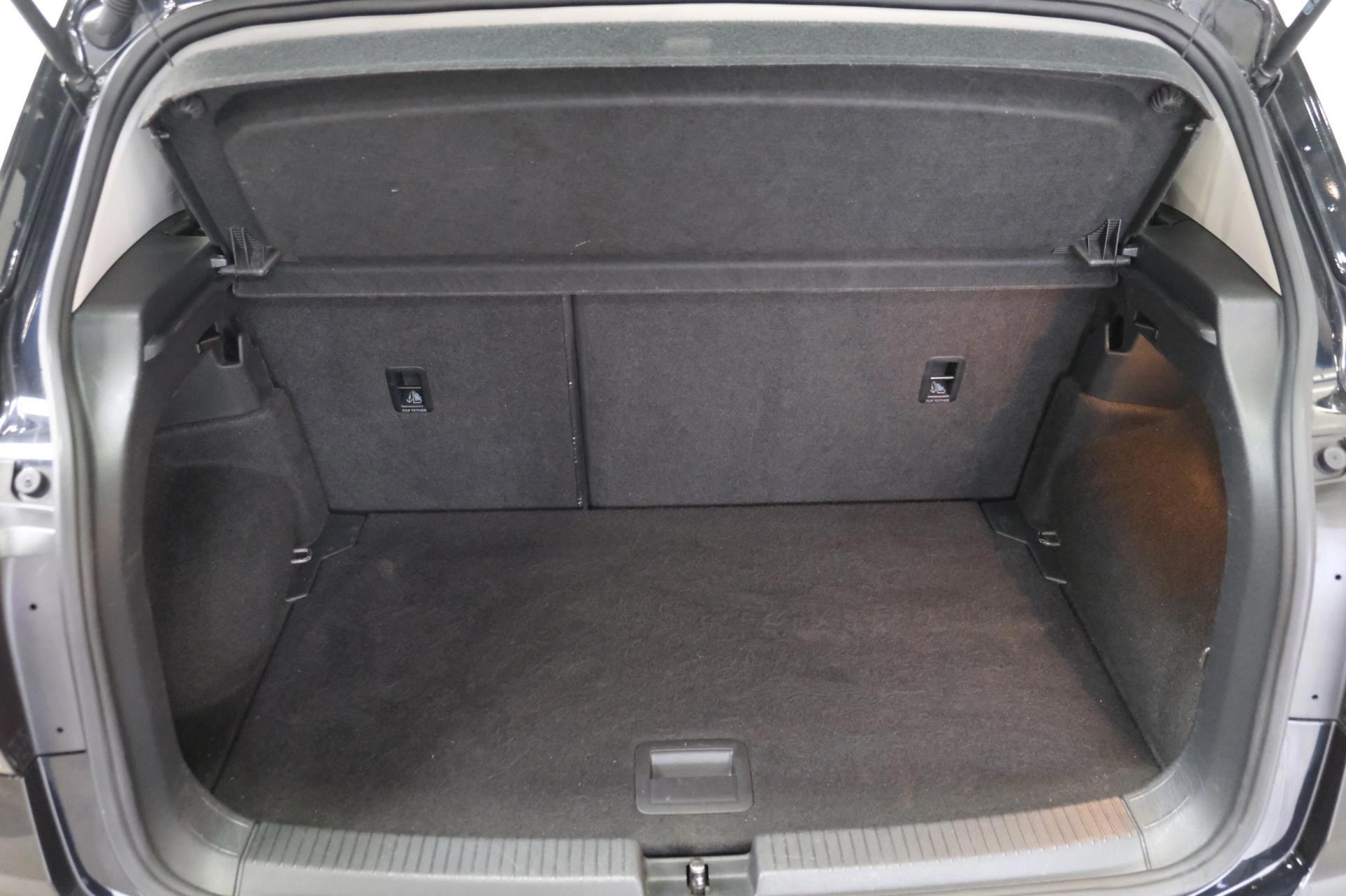 Volkswagen T-Cross 1.0 TSI Life (2021), foto 7