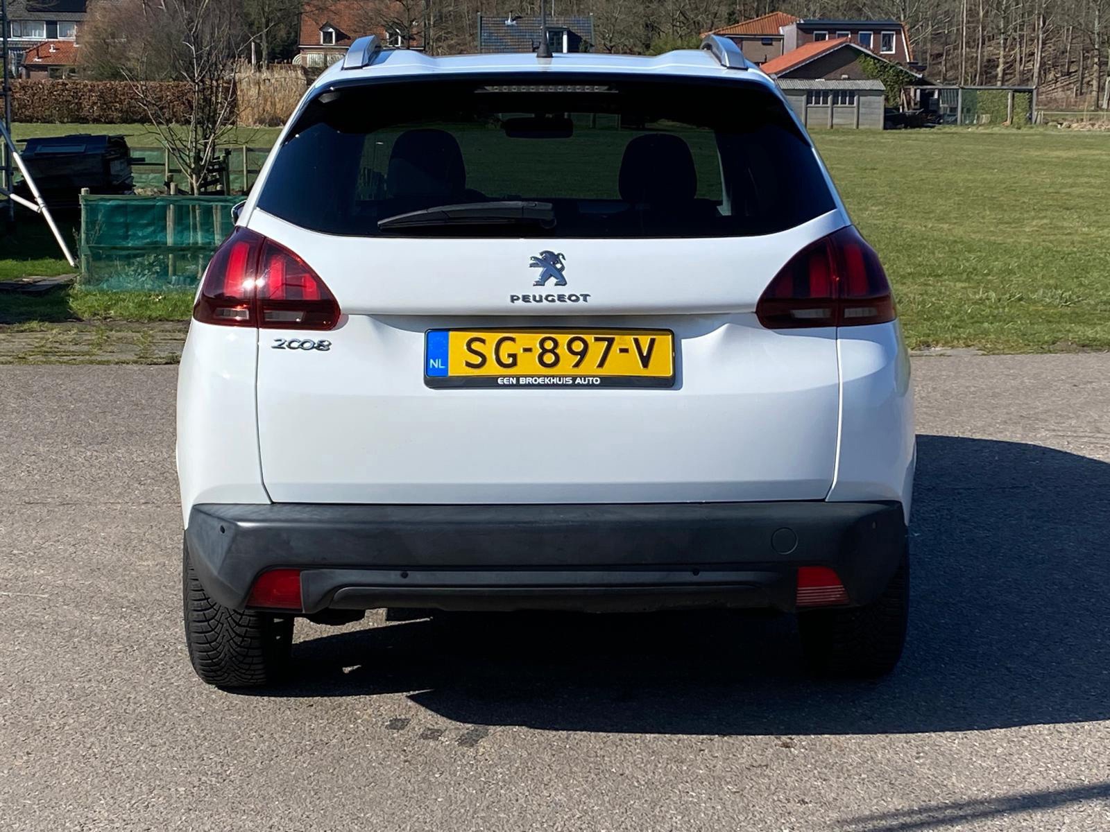 Peugeot 2008 1.2 PureTech Blue Lion (2018), foto 13