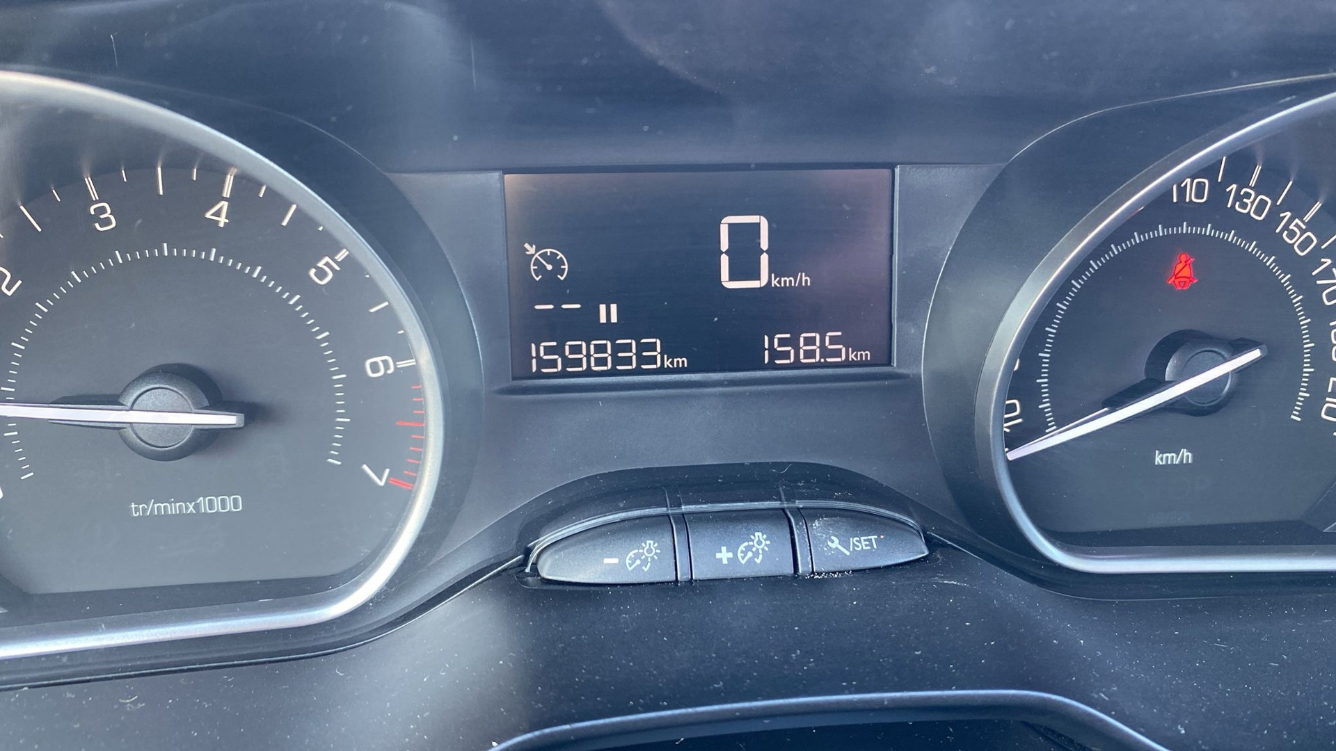 Peugeot 2008 1.2 PureTech Blue Lion (2018), foto 17