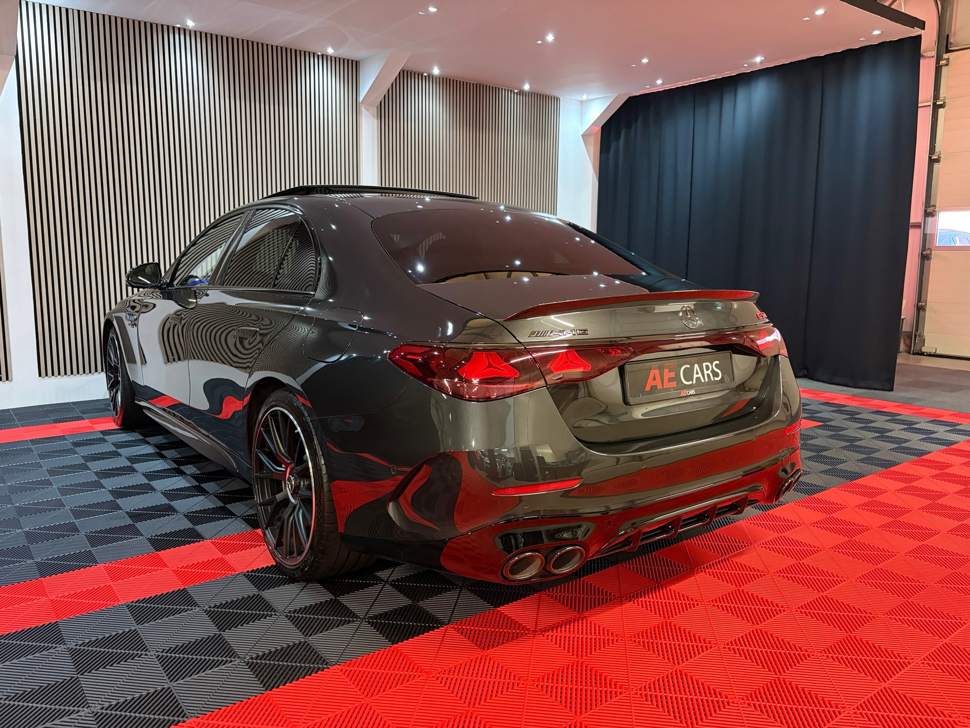 Mercedes-Benz E-klasse AMG 53 4MATIC (2025), foto 18