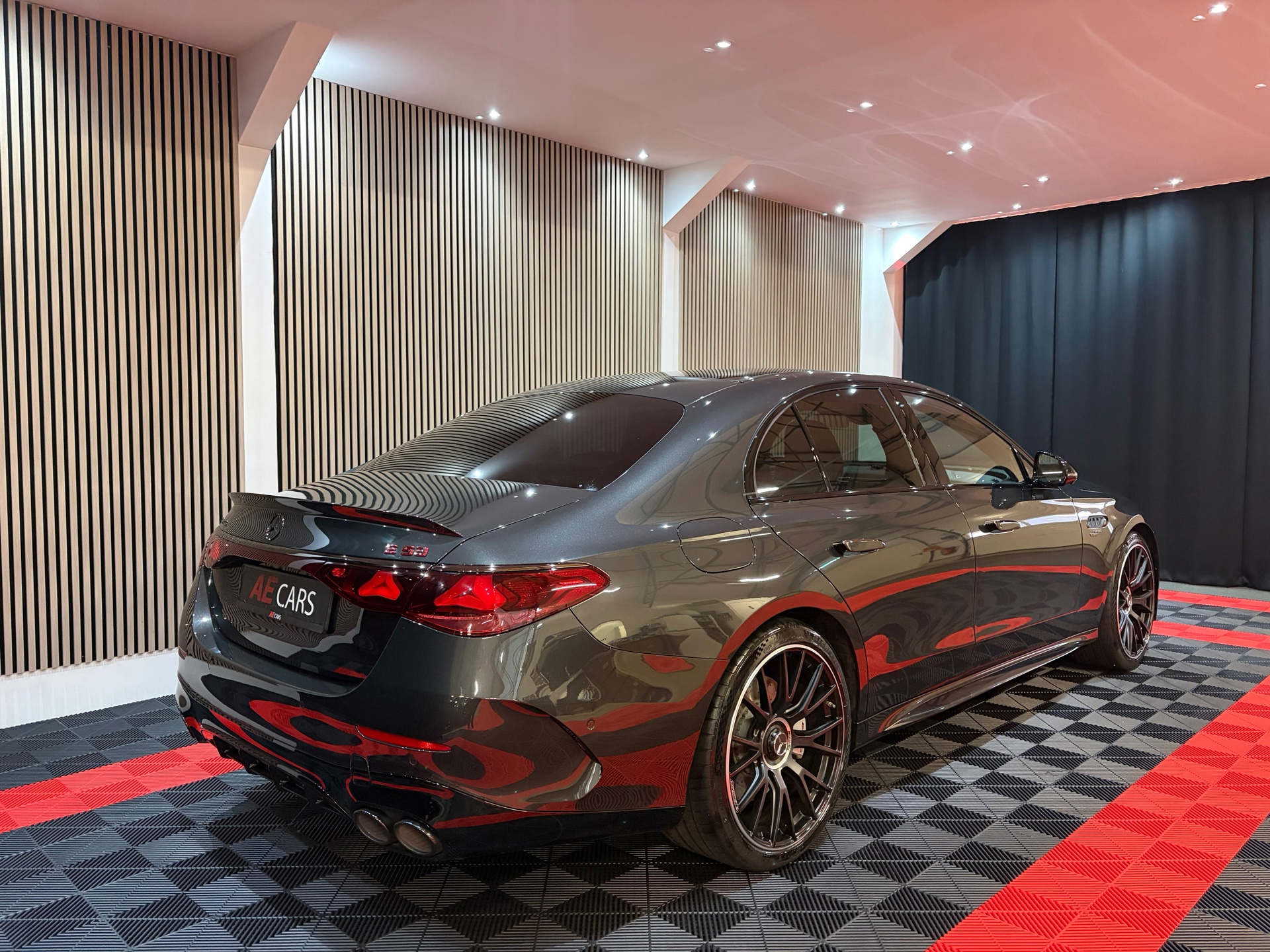 Mercedes-Benz E-klasse AMG 53 4MATIC (2025), foto 5