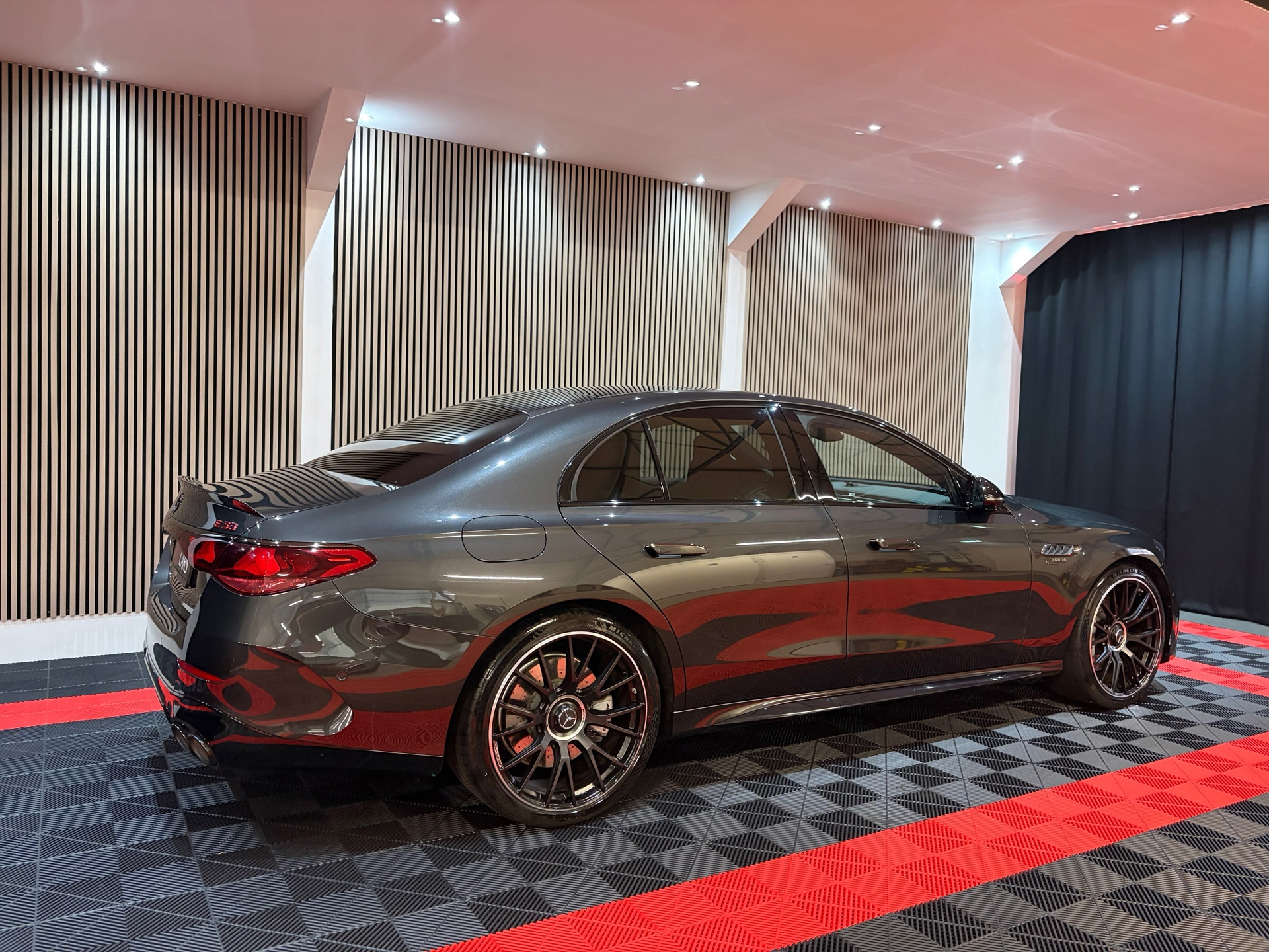 Mercedes-Benz E-klasse AMG 53 4MATIC (2025), foto 6