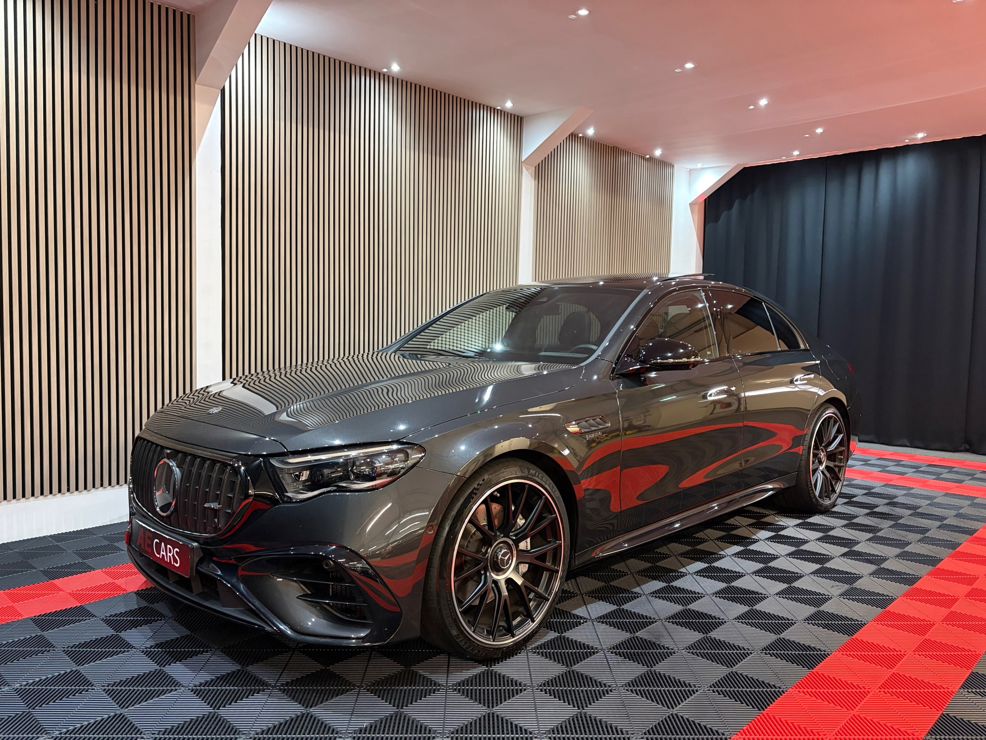 Mercedes-Benz E-klasse AMG 53 4MATIC (2025), foto 10