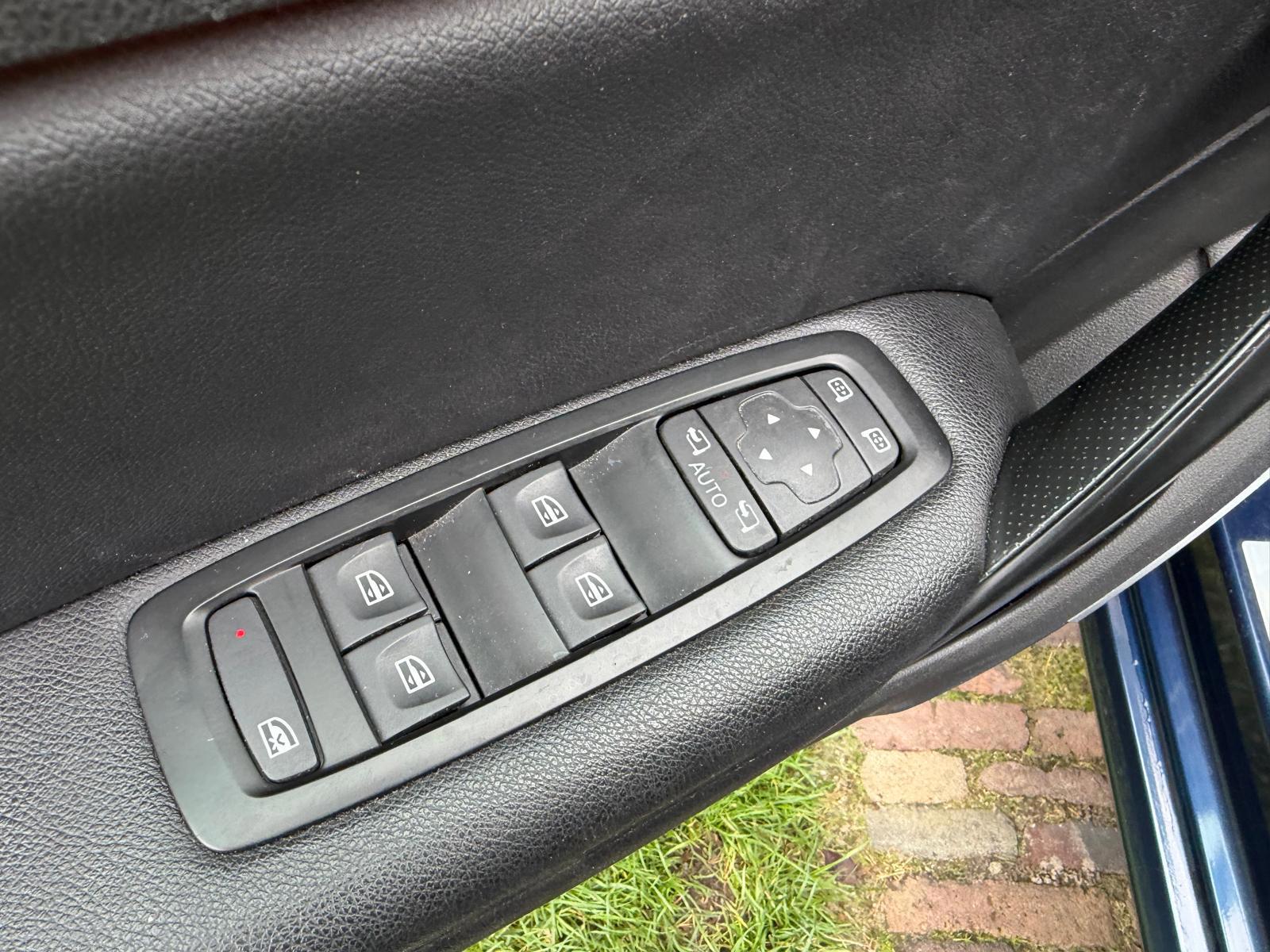 Renault Mégane Estate 1.2 TCe Bose-NL auto-Head Up-Camera (2018), foto 34