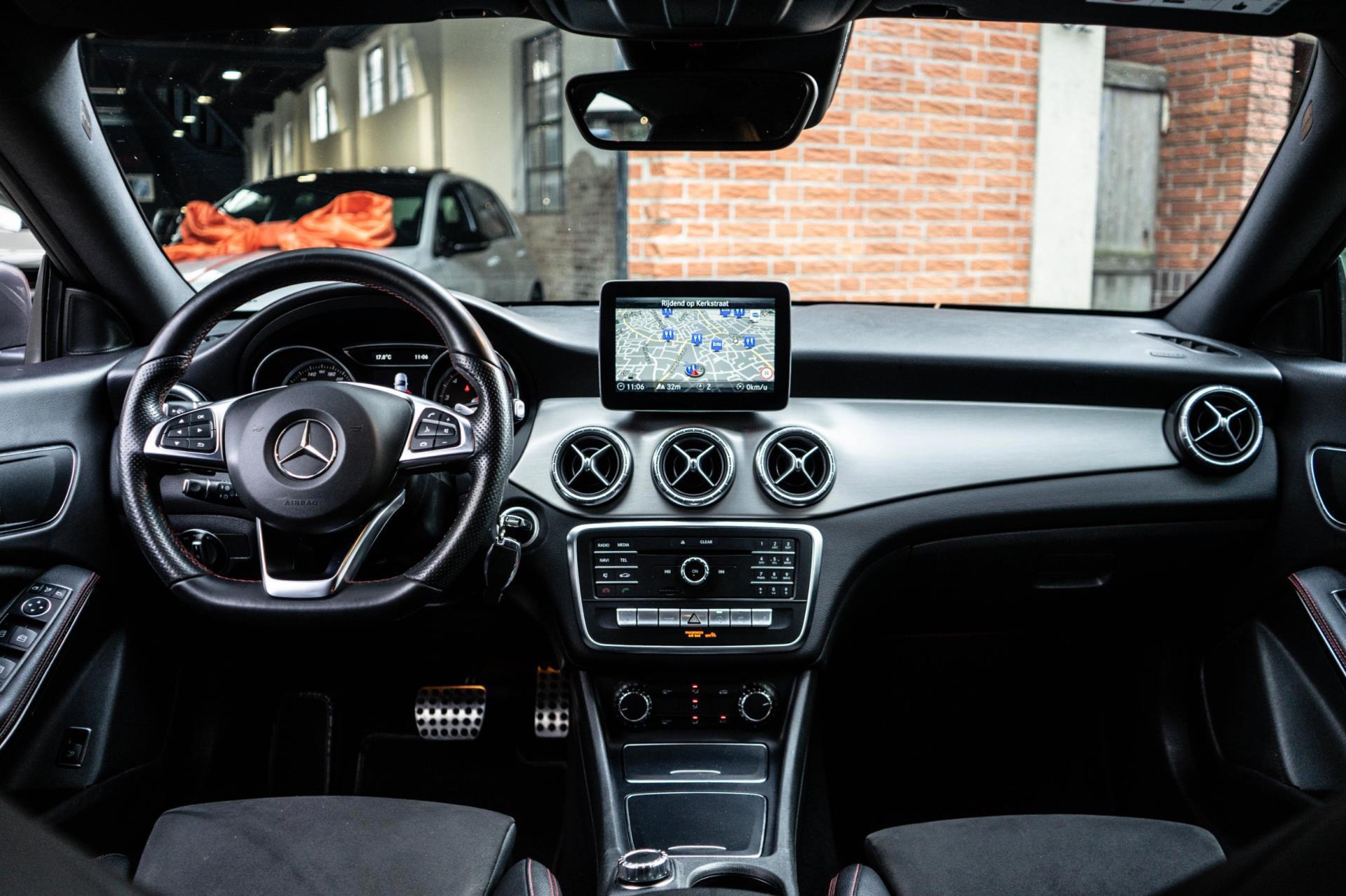 Mercedes-Benz CLA-klasse 180 AMG line (2018), foto 12