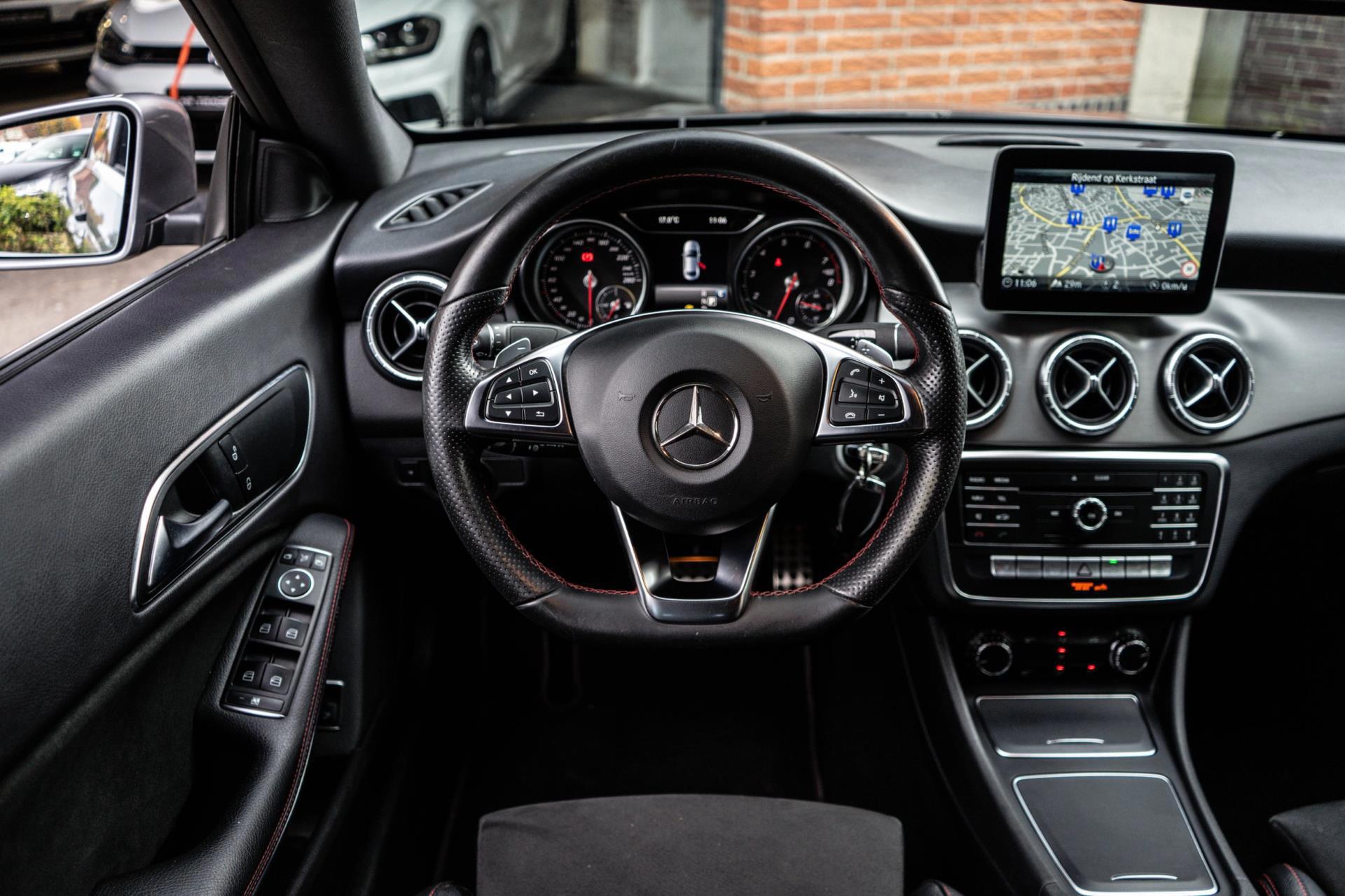 Mercedes-Benz CLA-klasse 180 AMG line (2018), foto 14