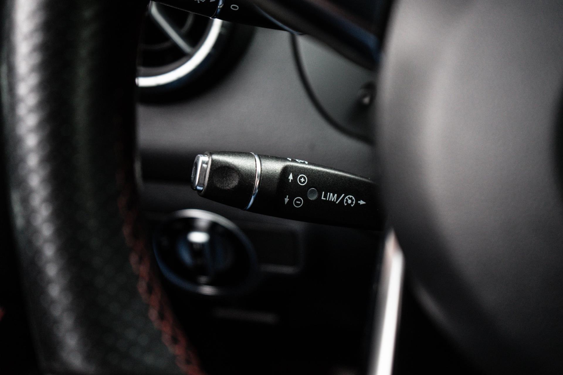 Mercedes-Benz CLA-klasse 180 AMG line (2018), foto 23