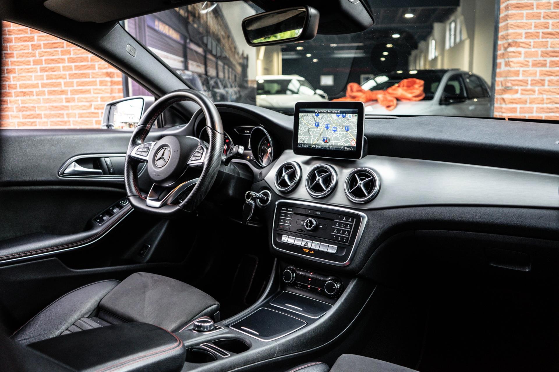 Mercedes-Benz CLA-klasse 180 AMG line (2018), foto 5