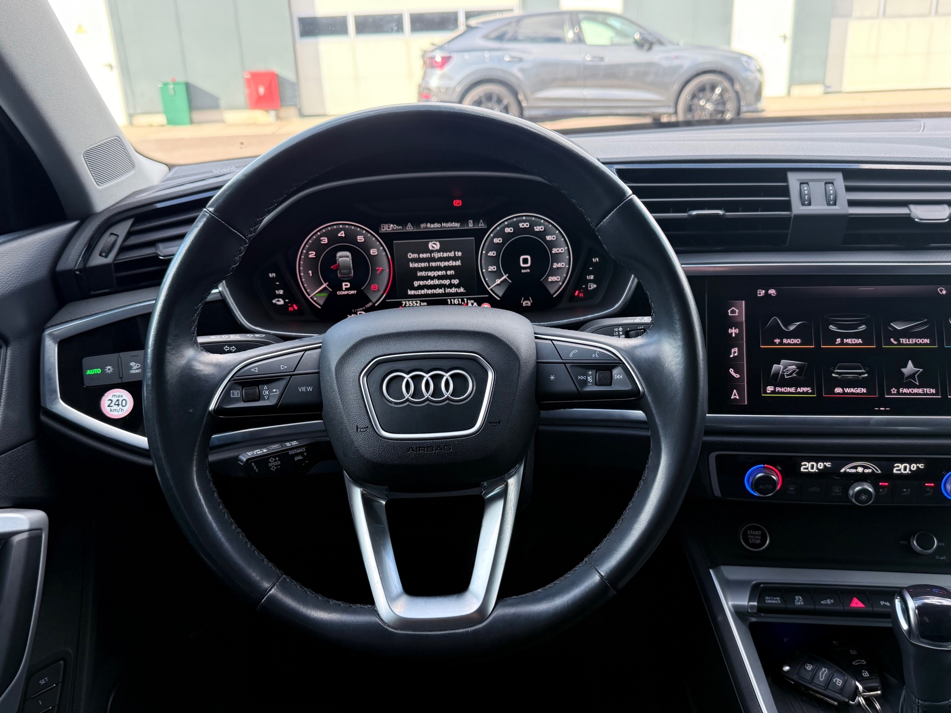 Audi Q3 Sportback 45 TFSI e S-Line (2022), foto 13