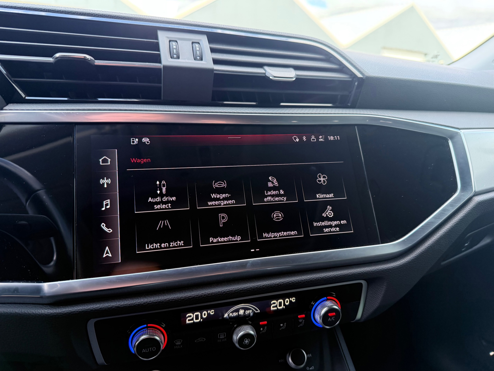 Audi Q3 Sportback 45 TFSI e S-Line (2022), foto 18