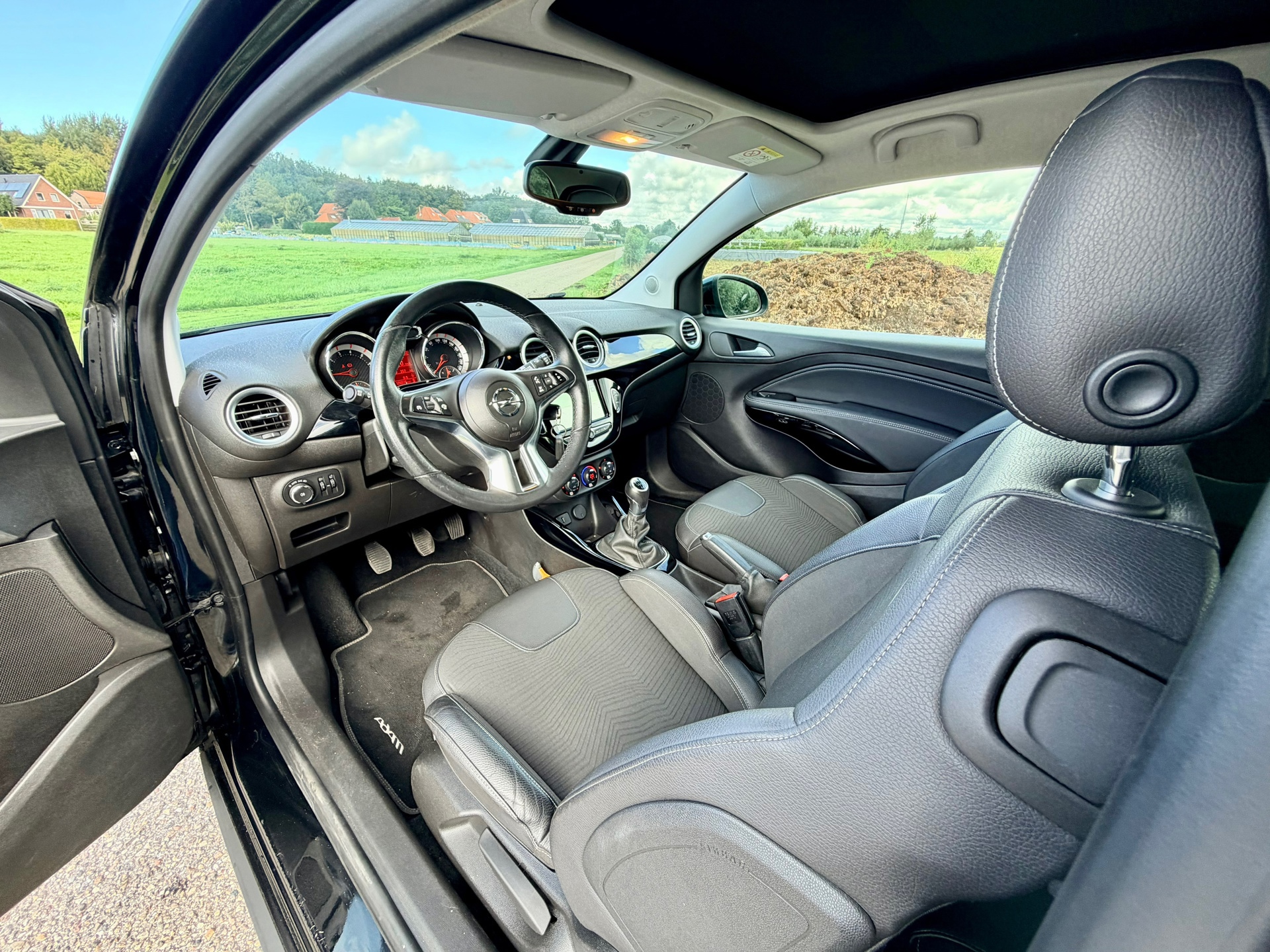 Opel Adam 1.0 Turbo Rocks (2018), foto 2