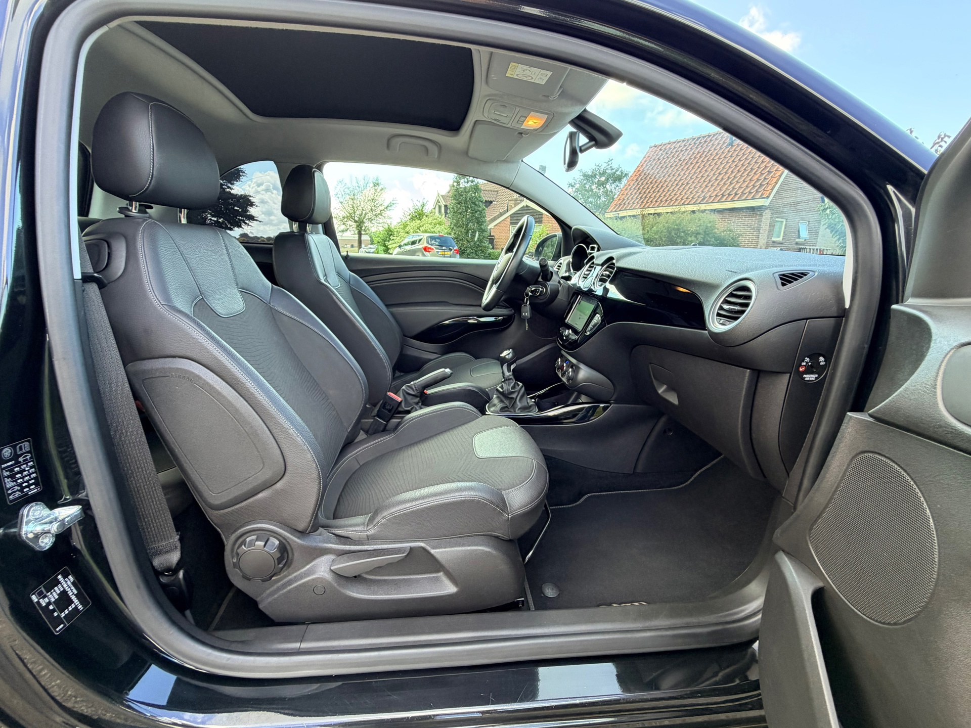 Opel Adam 1.0 Turbo Rocks (2018), foto 12