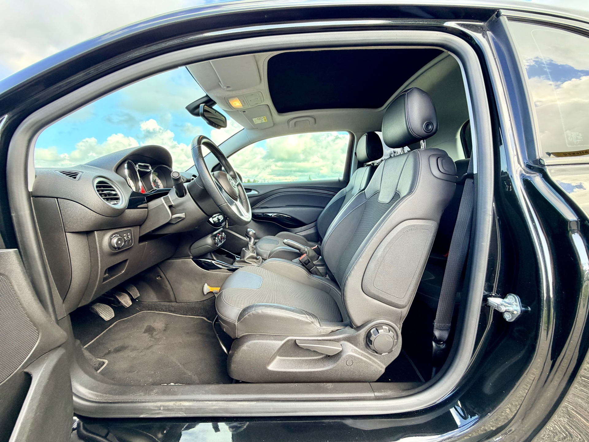 Opel Adam 1.0 Turbo Rocks (2018), foto 16
