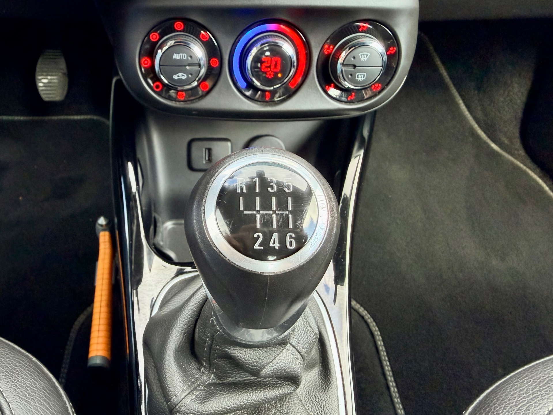 Opel Adam 1.0 Turbo Rocks (2018), foto 34