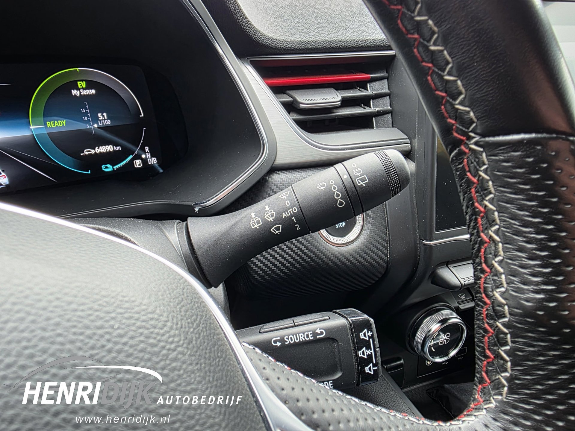 Renault Captur 1.6 E-Tech Hybrid 145 R.S. Line (2022), foto 21