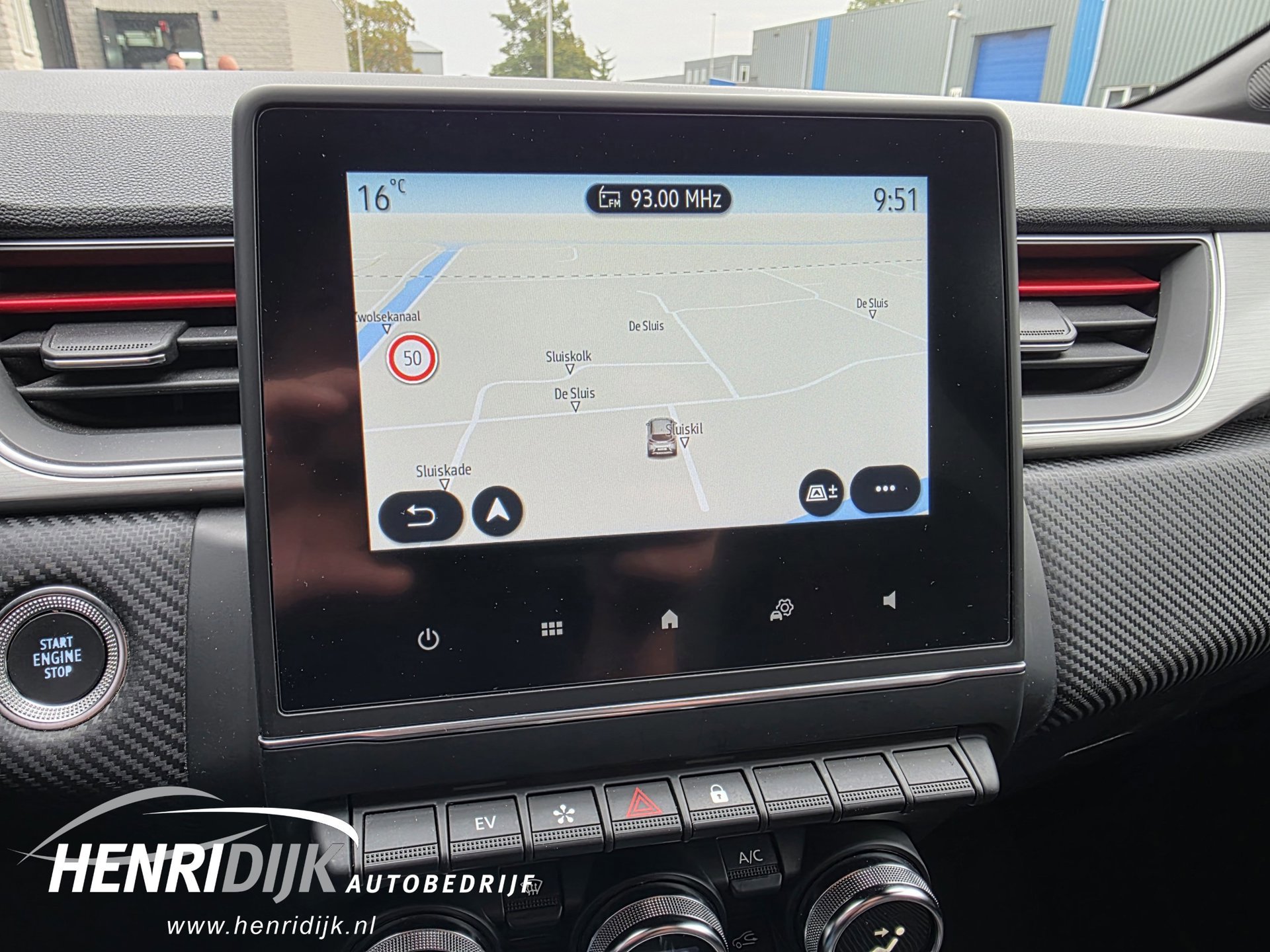 Renault Captur 1.6 E-Tech Hybrid 145 R.S. Line (2022), foto 29