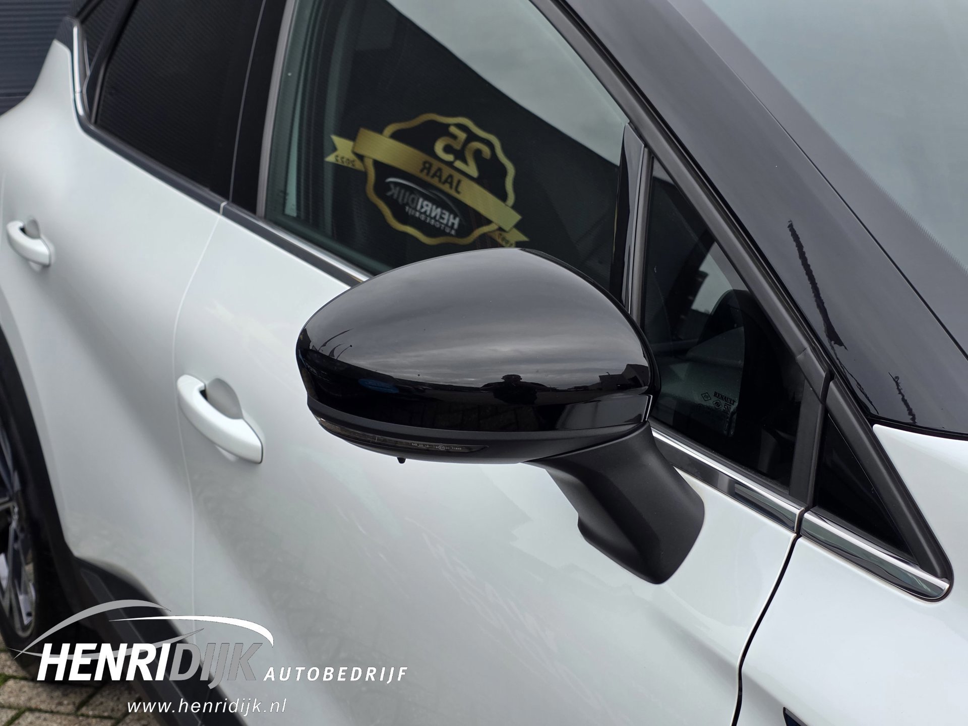 Renault Captur 1.6 E-Tech Hybrid 145 R.S. Line (2022), foto 7