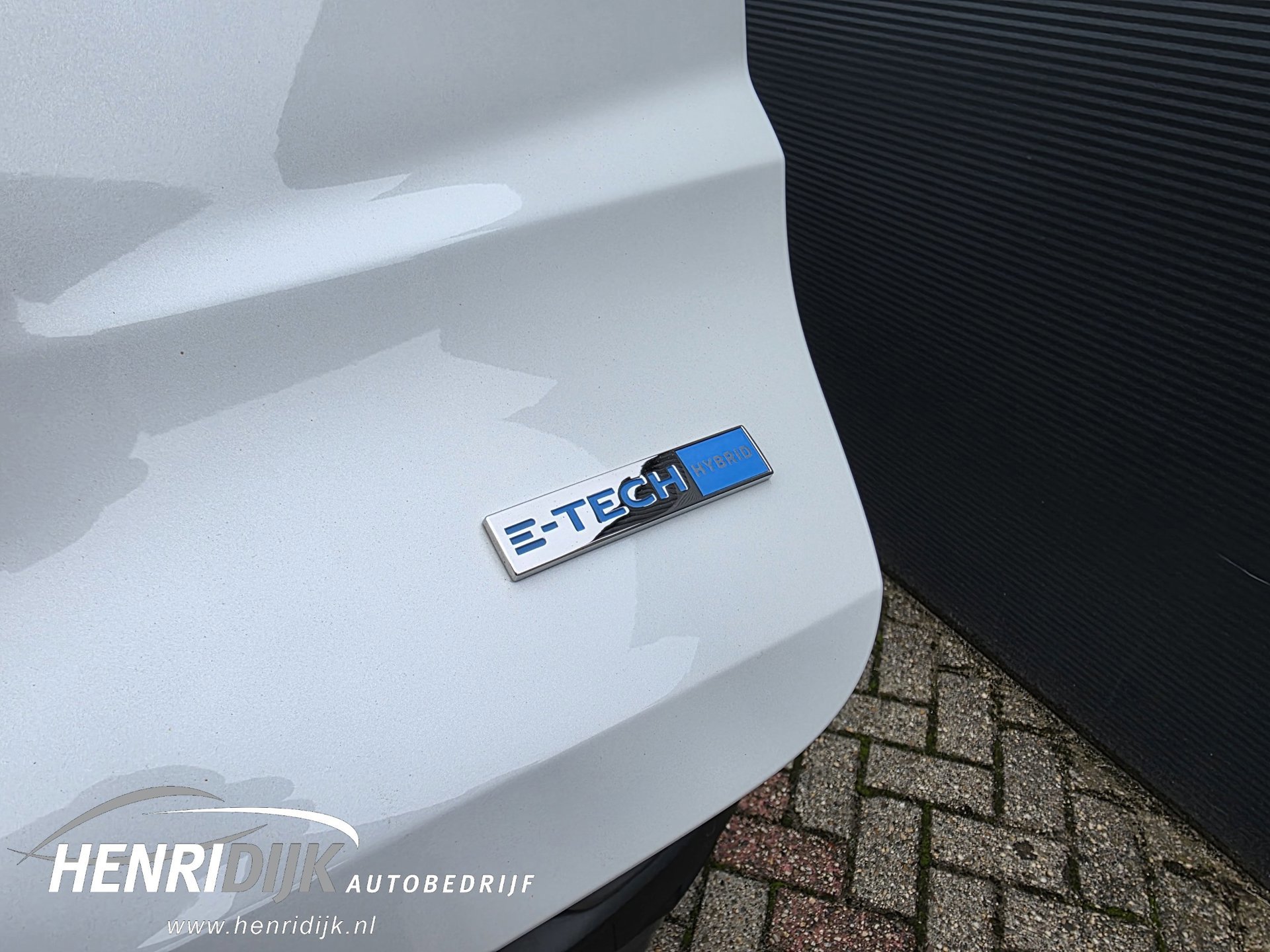 Renault Captur 1.6 E-Tech Hybrid 145 R.S. Line (2022), foto 9