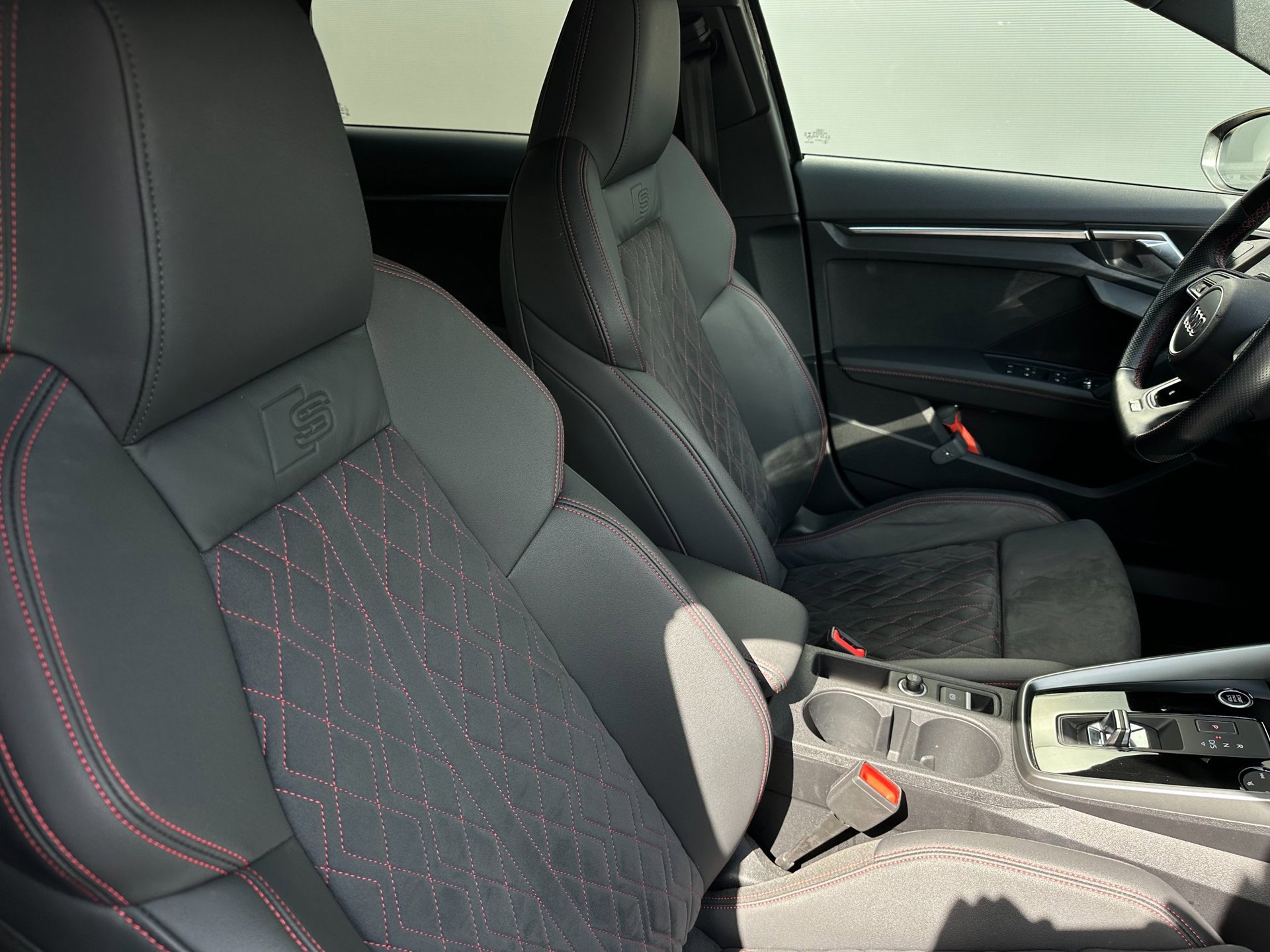 Audi A3 Sportback 35 TFSI S edition (2023), foto 13