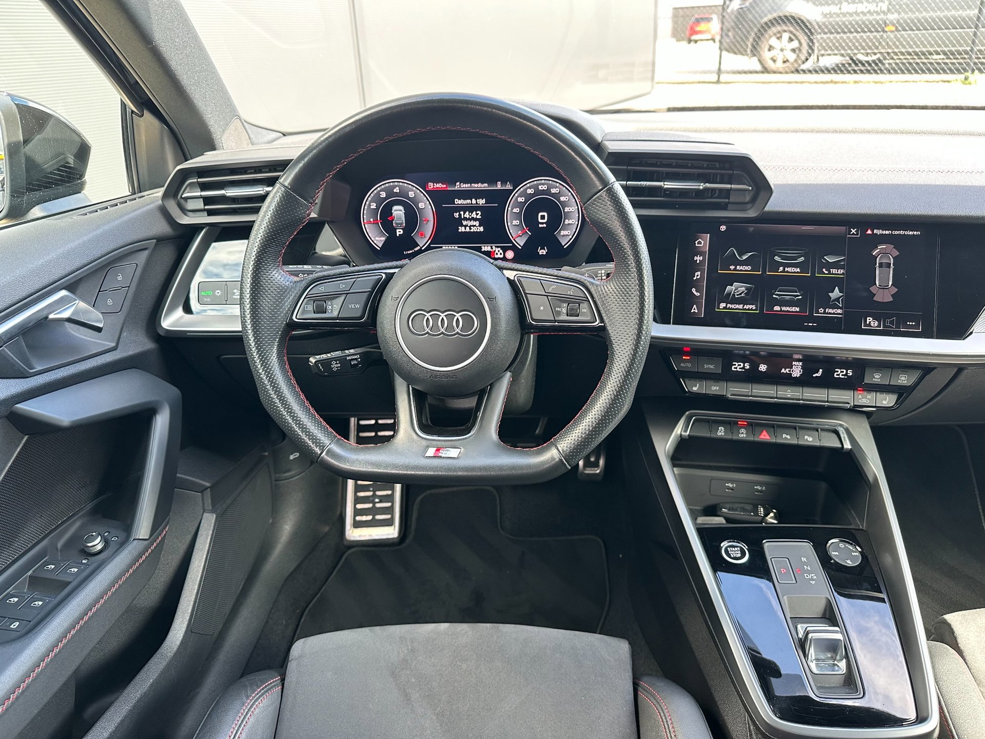 Audi A3 Sportback 35 TFSI S edition (2023), foto 14