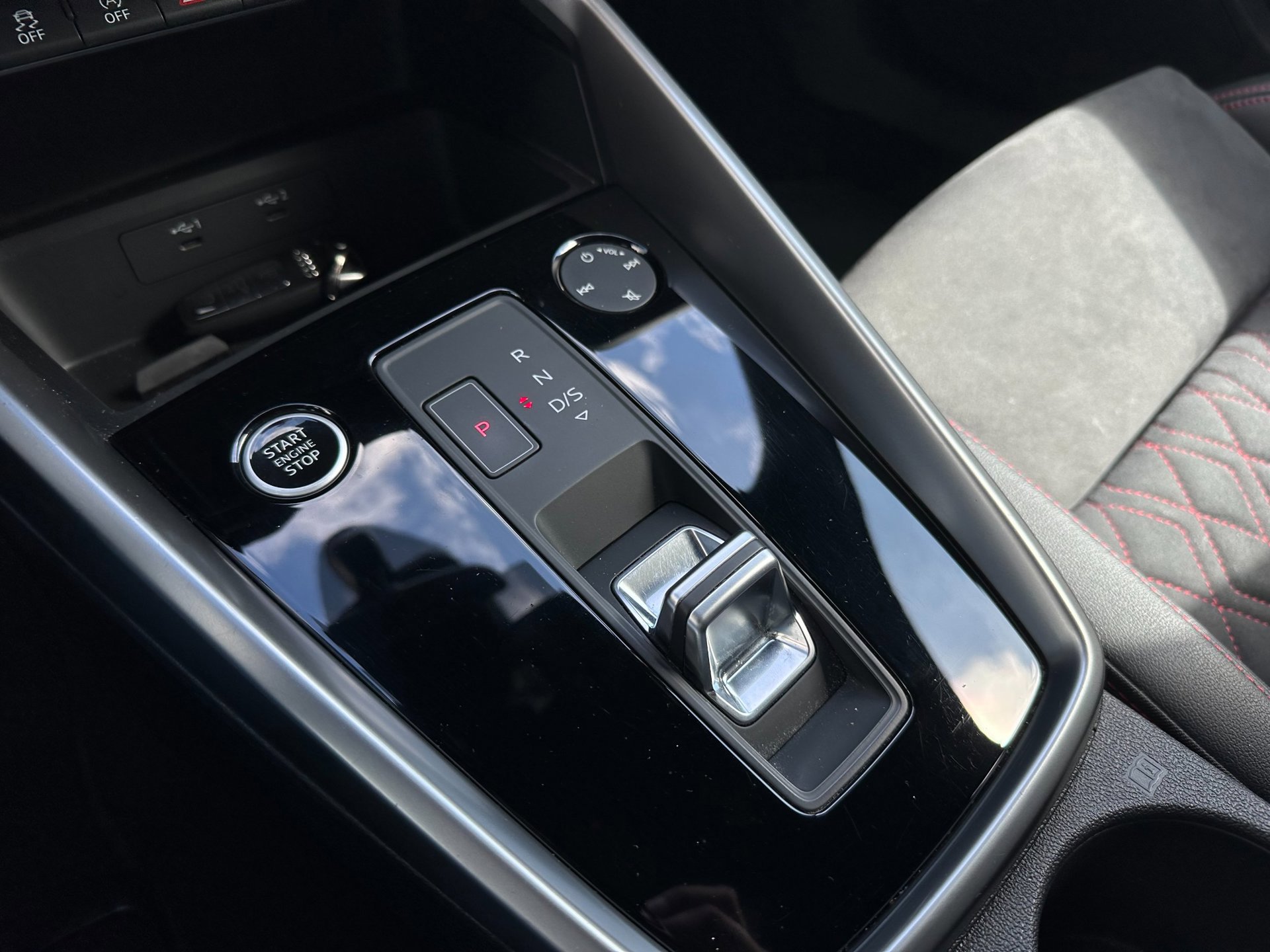 Audi A3 Sportback 35 TFSI S edition (2023), foto 23