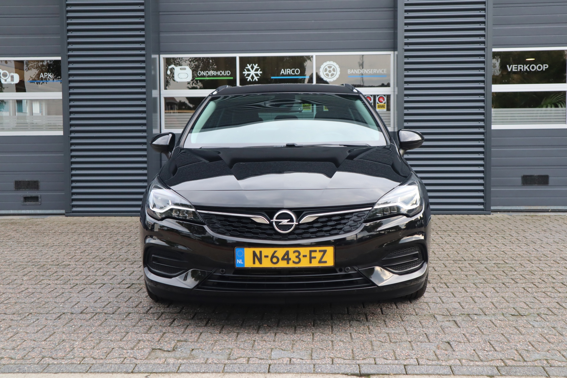 Opel Astra Sports Tourer 1.2 Business Elegance (2021), foto 2