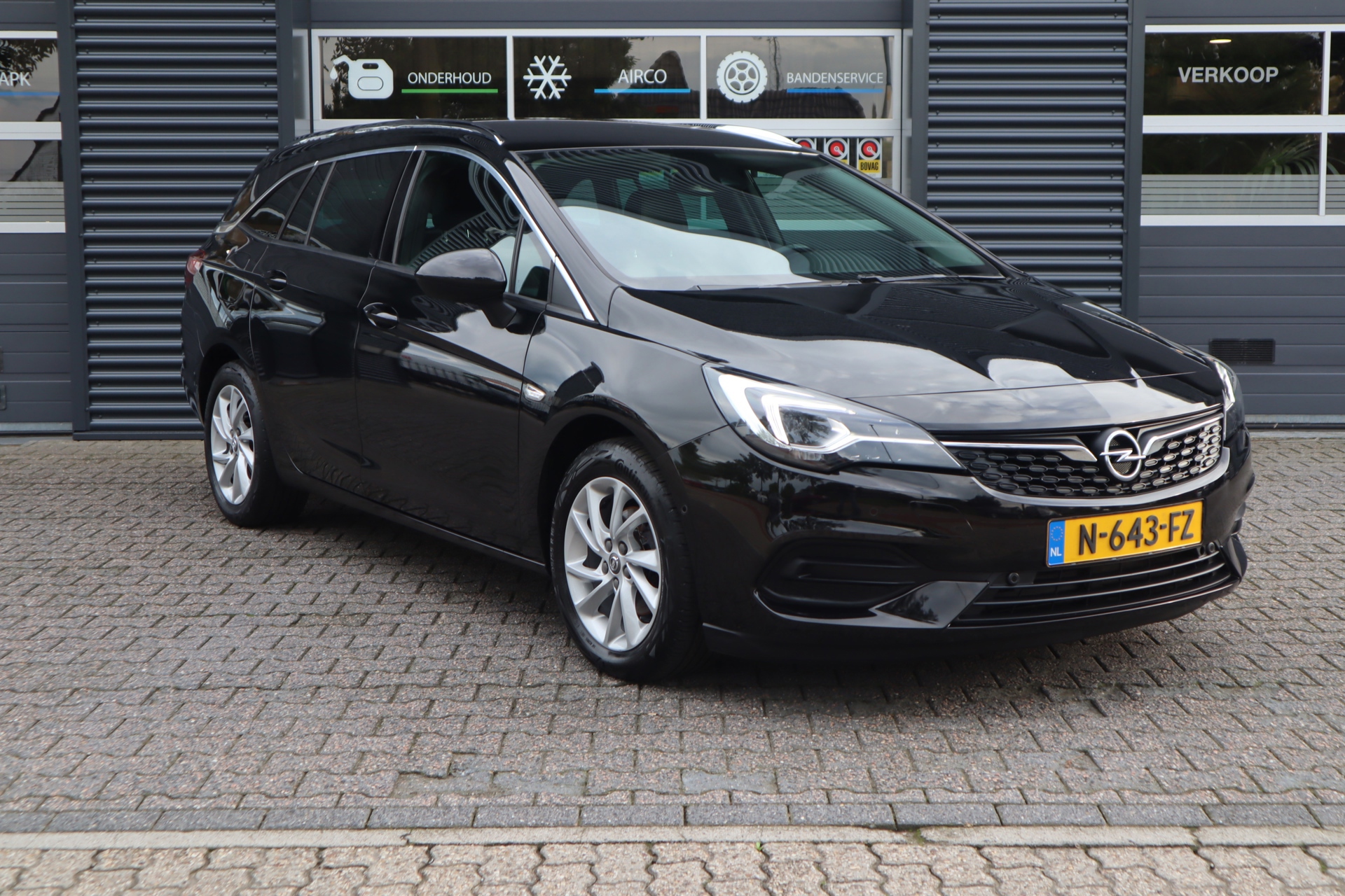 Opel Astra Sports Tourer 1.2 Business Elegance (2021), foto 3