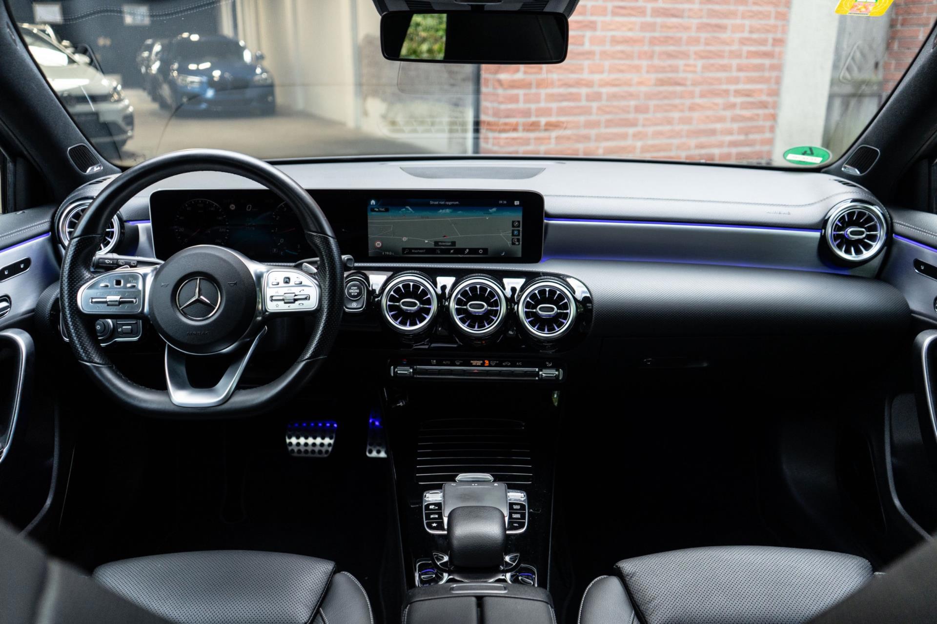 Mercedes-Benz A-klasse 250 AMG Night (2019), foto 3
