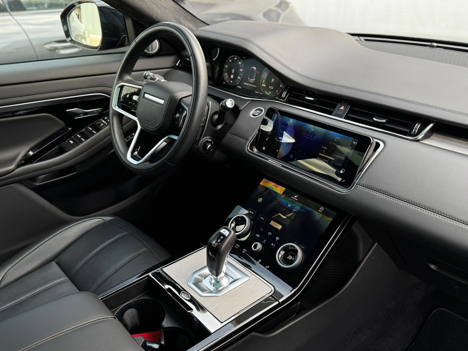 Land Rover Range Evoque 1.5 P300e AWD R-Dynamic Autobiography Alcantara (2023), foto 12