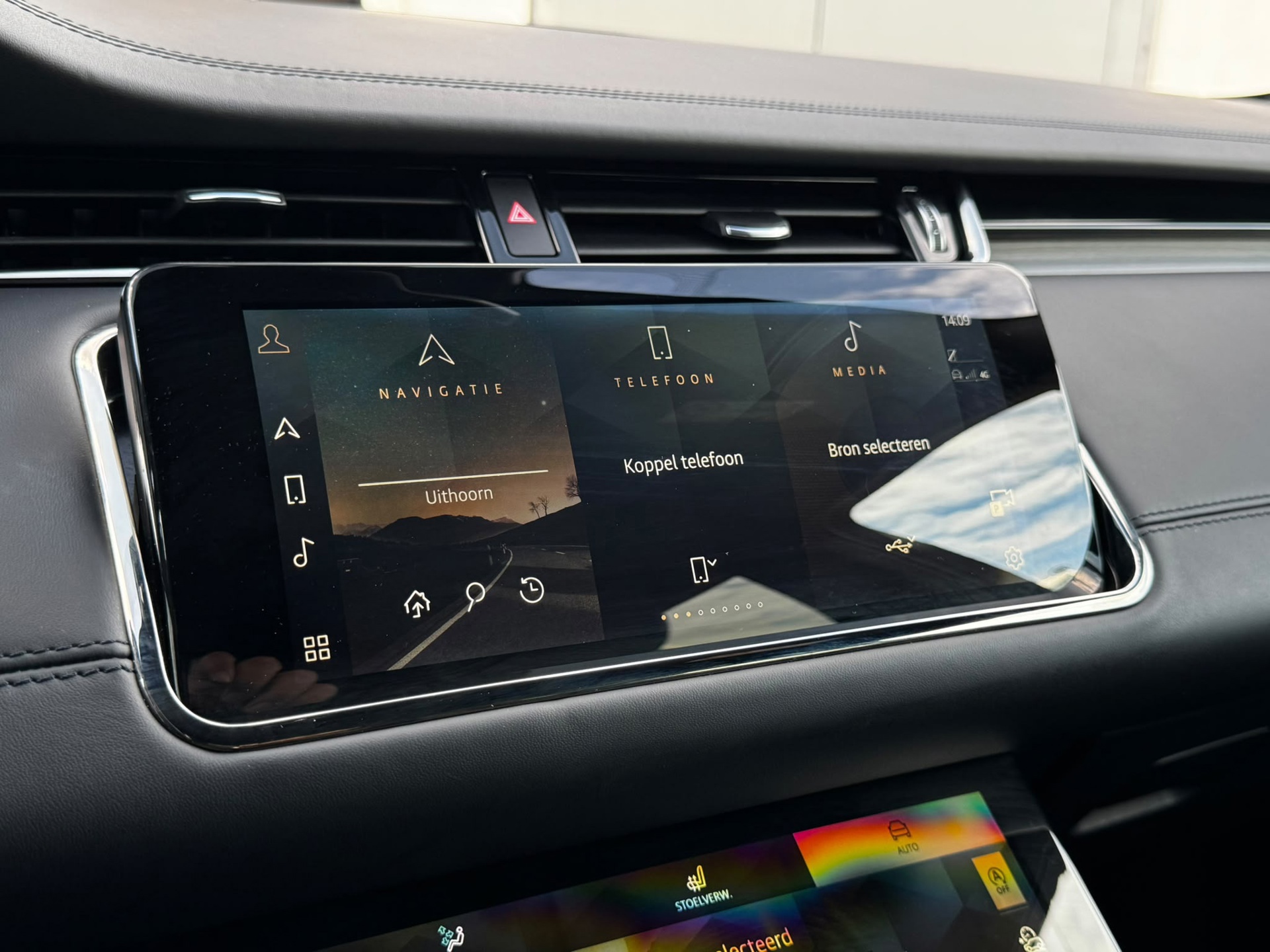 Land Rover Range Evoque 1.5 P300e AWD R-Dynamic Autobiography Alcantara (2023), foto 16