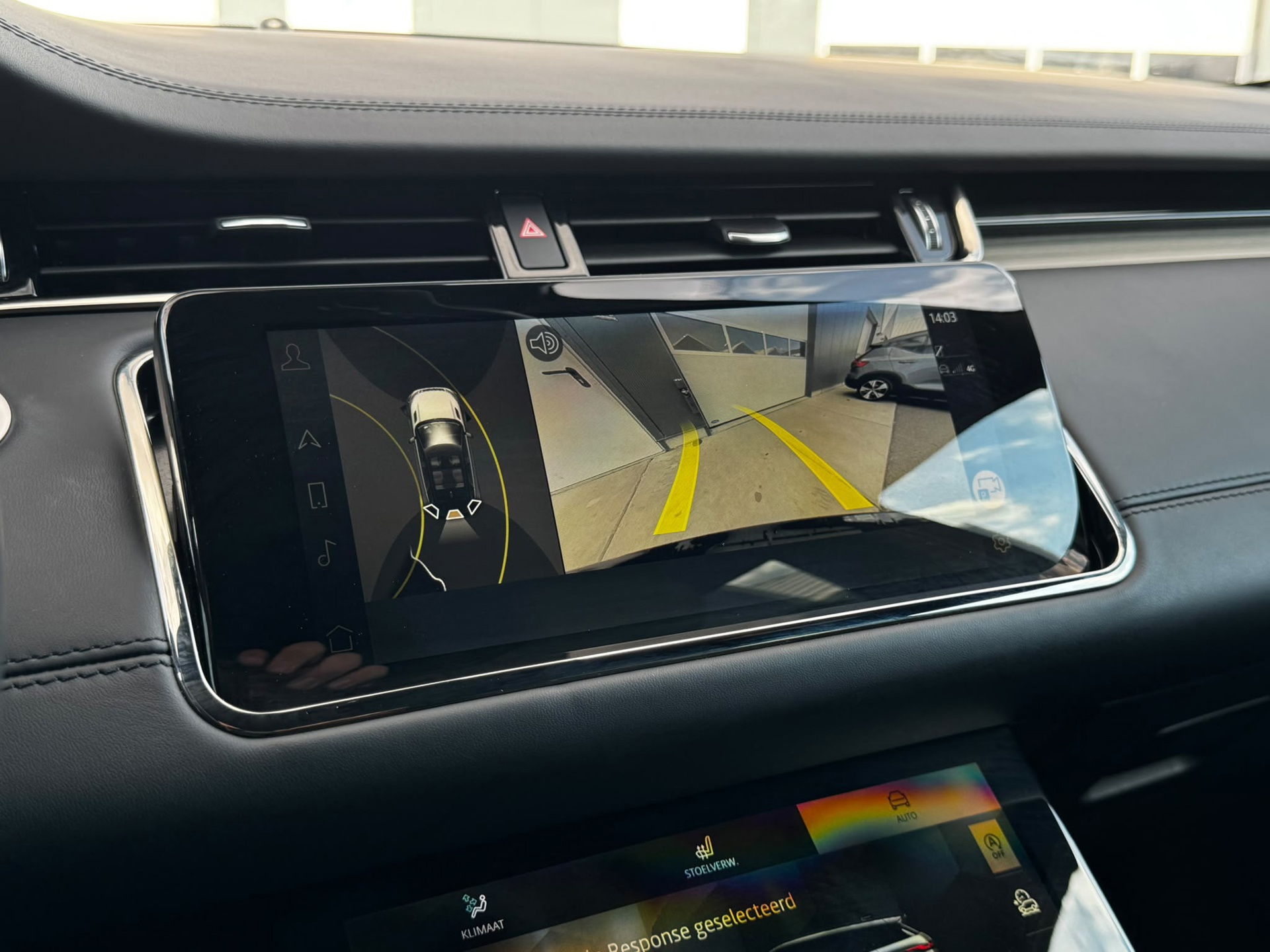 Land Rover Range Evoque 1.5 P300e AWD R-Dynamic Autobiography Alcantara (2023), foto 19