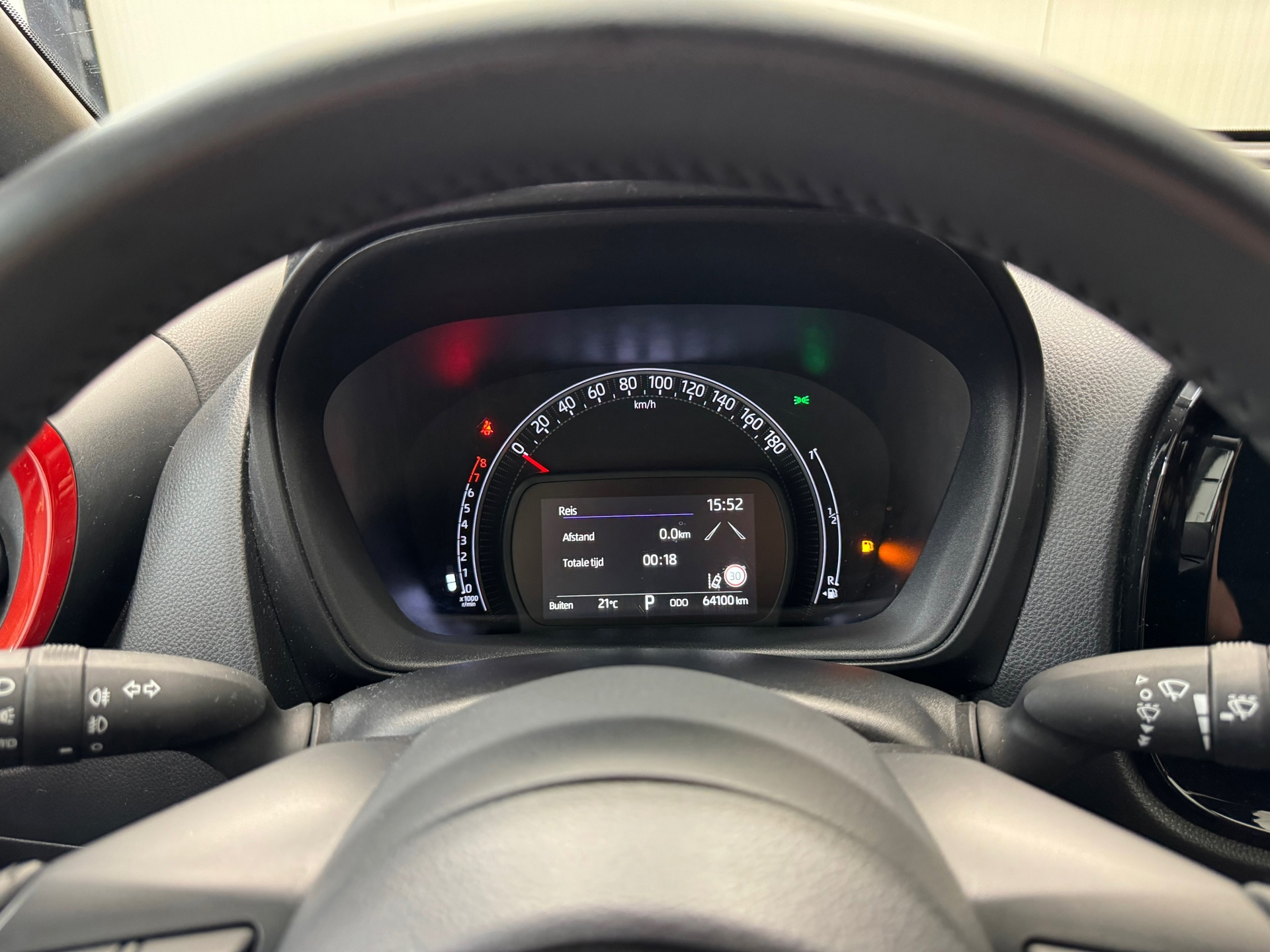 Toyota Aygo X 1.0 VVT-i S-CVT first (2022), foto 13