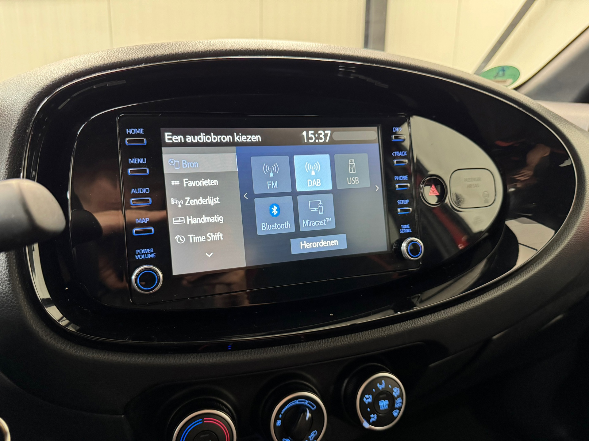 Toyota Aygo X 1.0 VVT-i S-CVT first (2022), foto 16