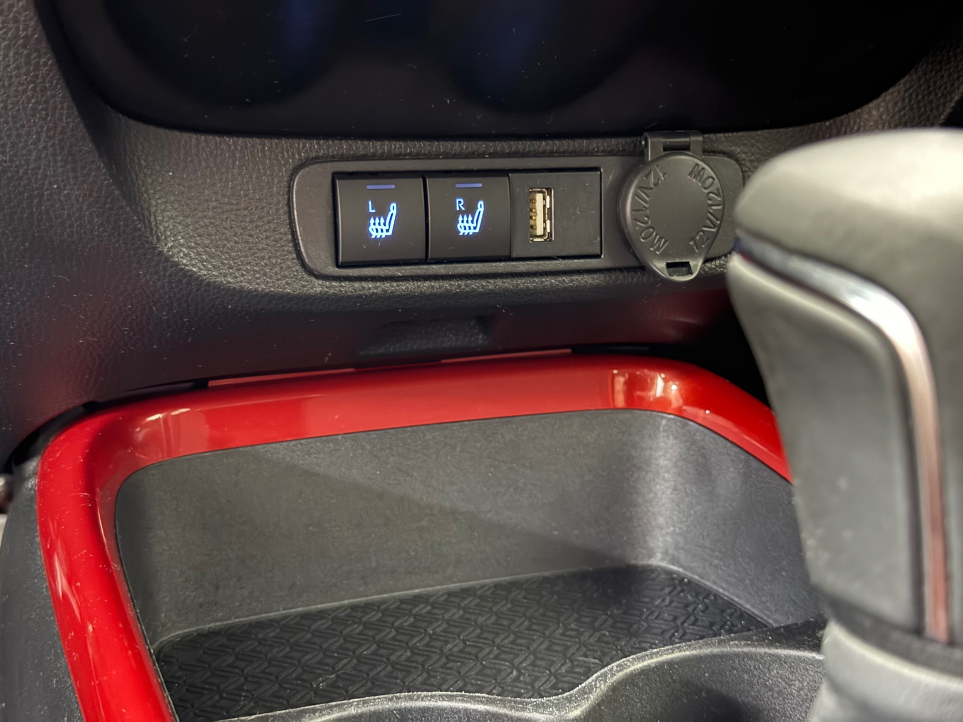 Toyota Aygo X 1.0 VVT-i S-CVT first (2022), foto 22