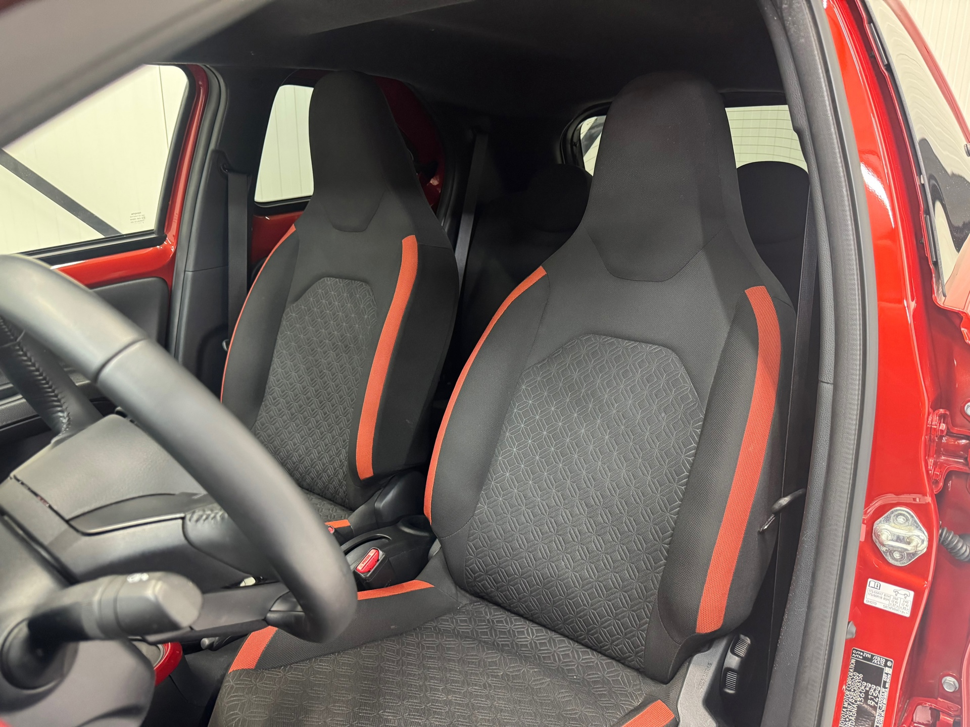 Toyota Aygo X 1.0 VVT-i S-CVT first (2022), foto 28