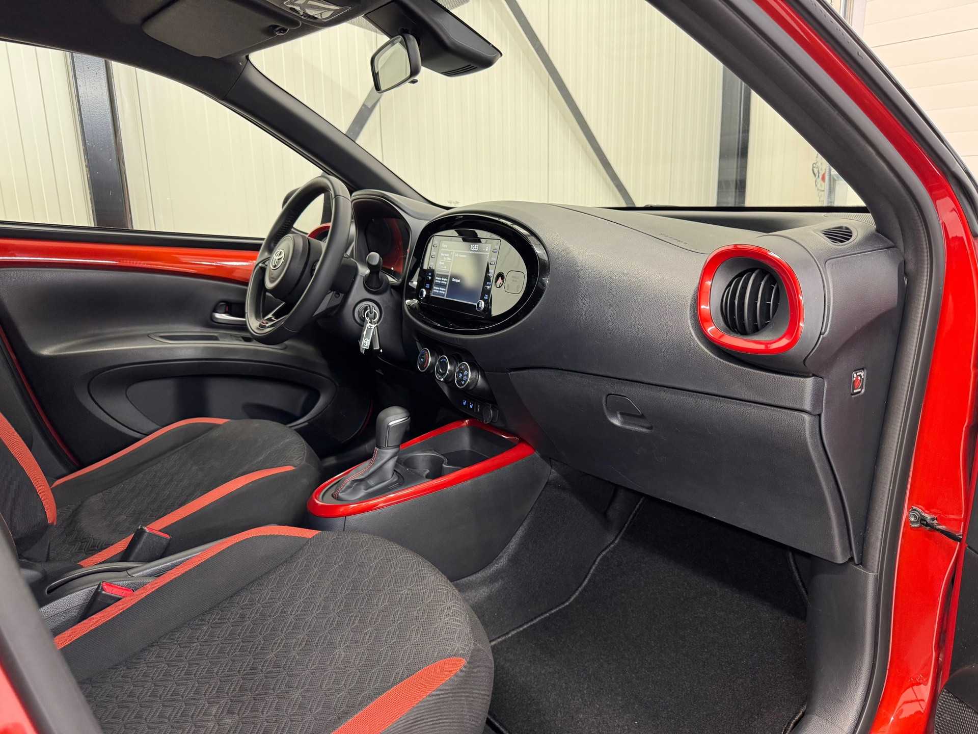 Toyota Aygo X 1.0 VVT-i S-CVT first (2022), foto 7