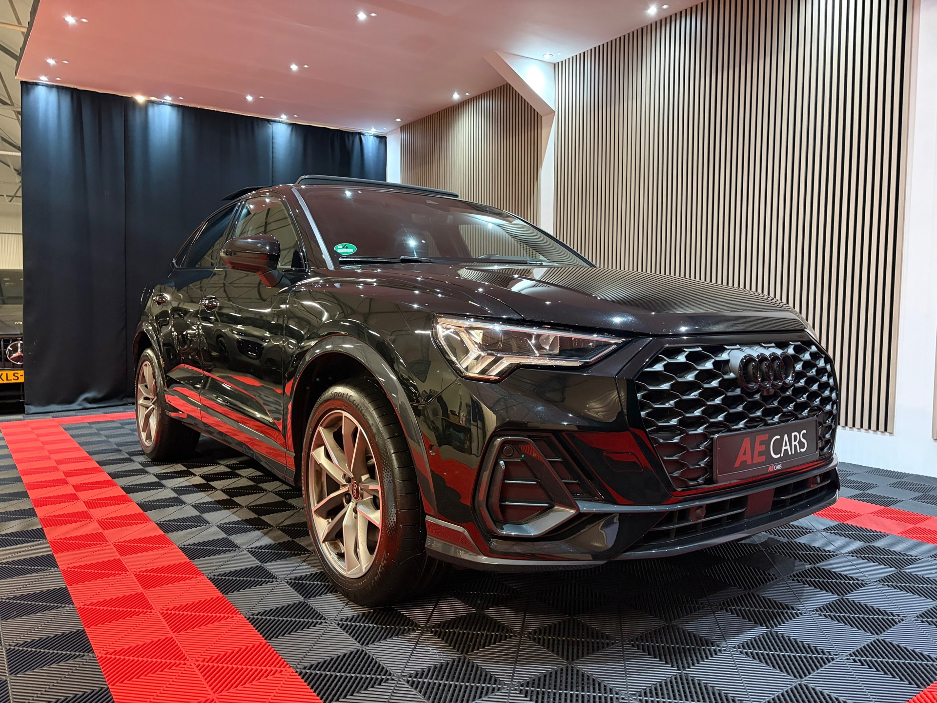 Audi Q3 Sportback 45 TFSI e S edition Competition S-Line (2023), foto 2