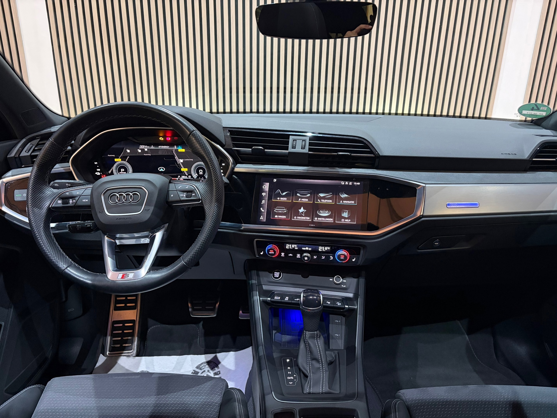 Audi Q3 Sportback 45 TFSI e S edition Competition S-Line (2023), foto 25
