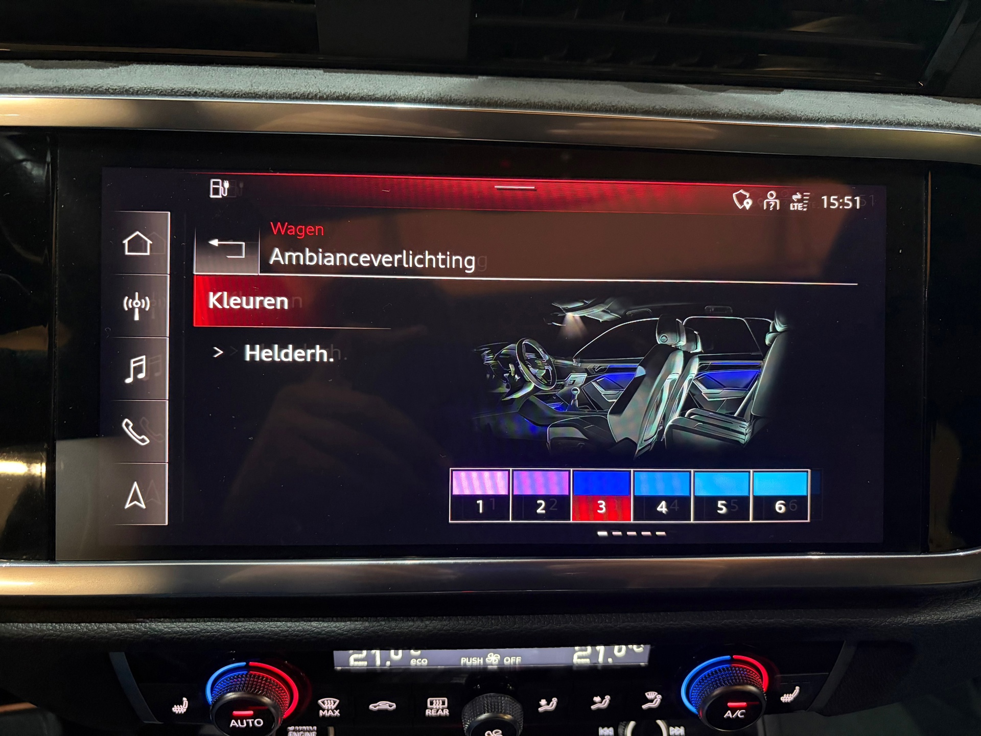Audi Q3 Sportback 45 TFSI e S edition Competition S-Line (2023), foto 30