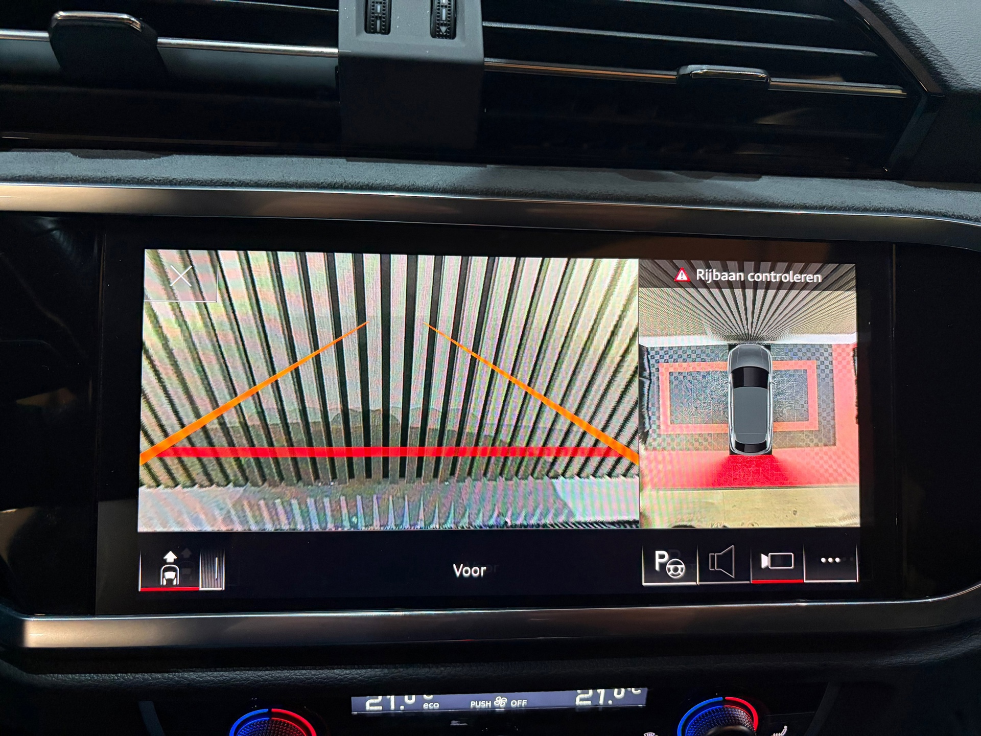 Audi Q3 Sportback 45 TFSI e S edition Competition S-Line (2023), foto 32