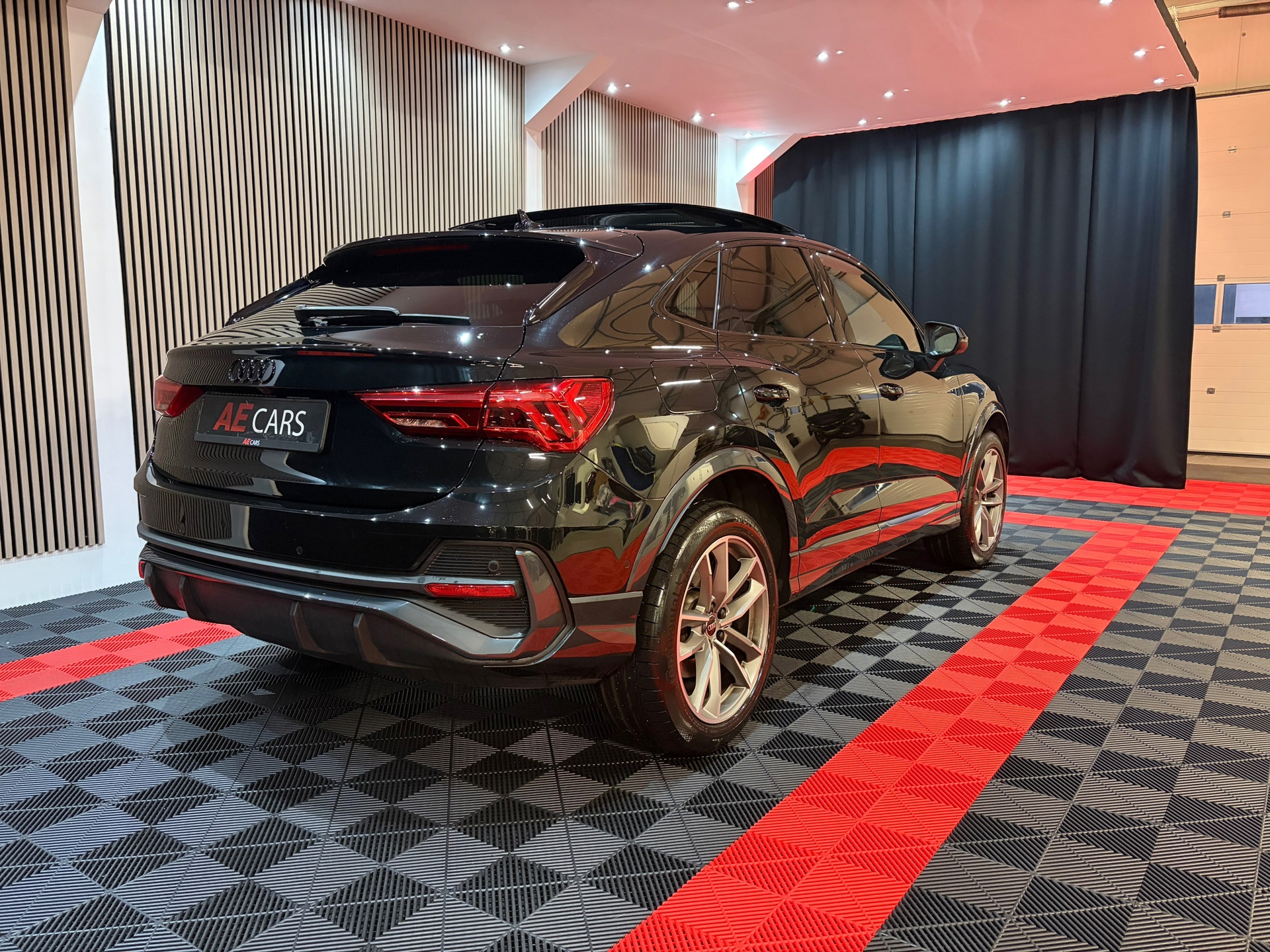 Audi Q3 Sportback 45 TFSI e S edition Competition S-Line (2023), foto 5