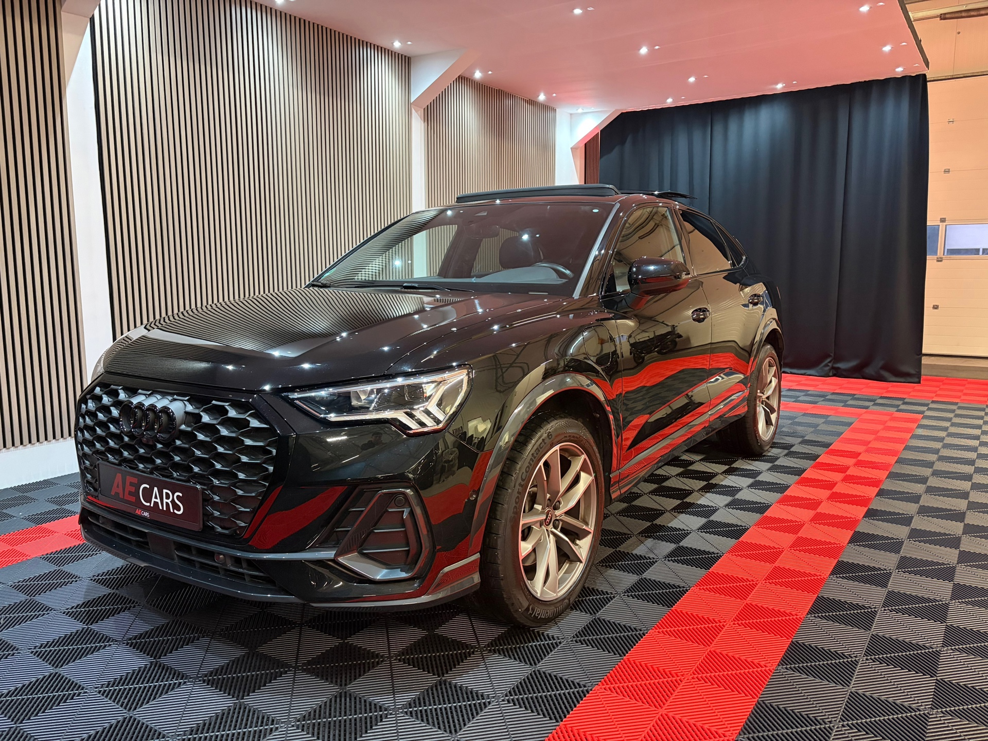 Audi Q3 Sportback 45 TFSI e S edition Competition S-Line (2023), foto 10