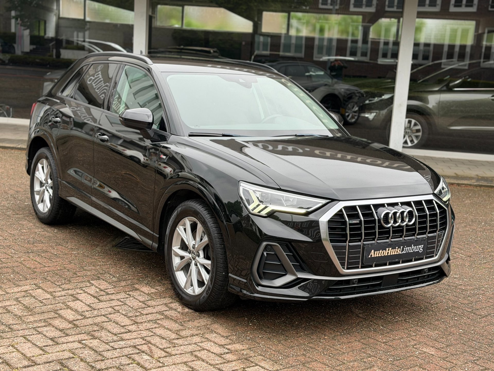 Audi Q3 40 TFSI quattro Pro Line S (2019), foto 1